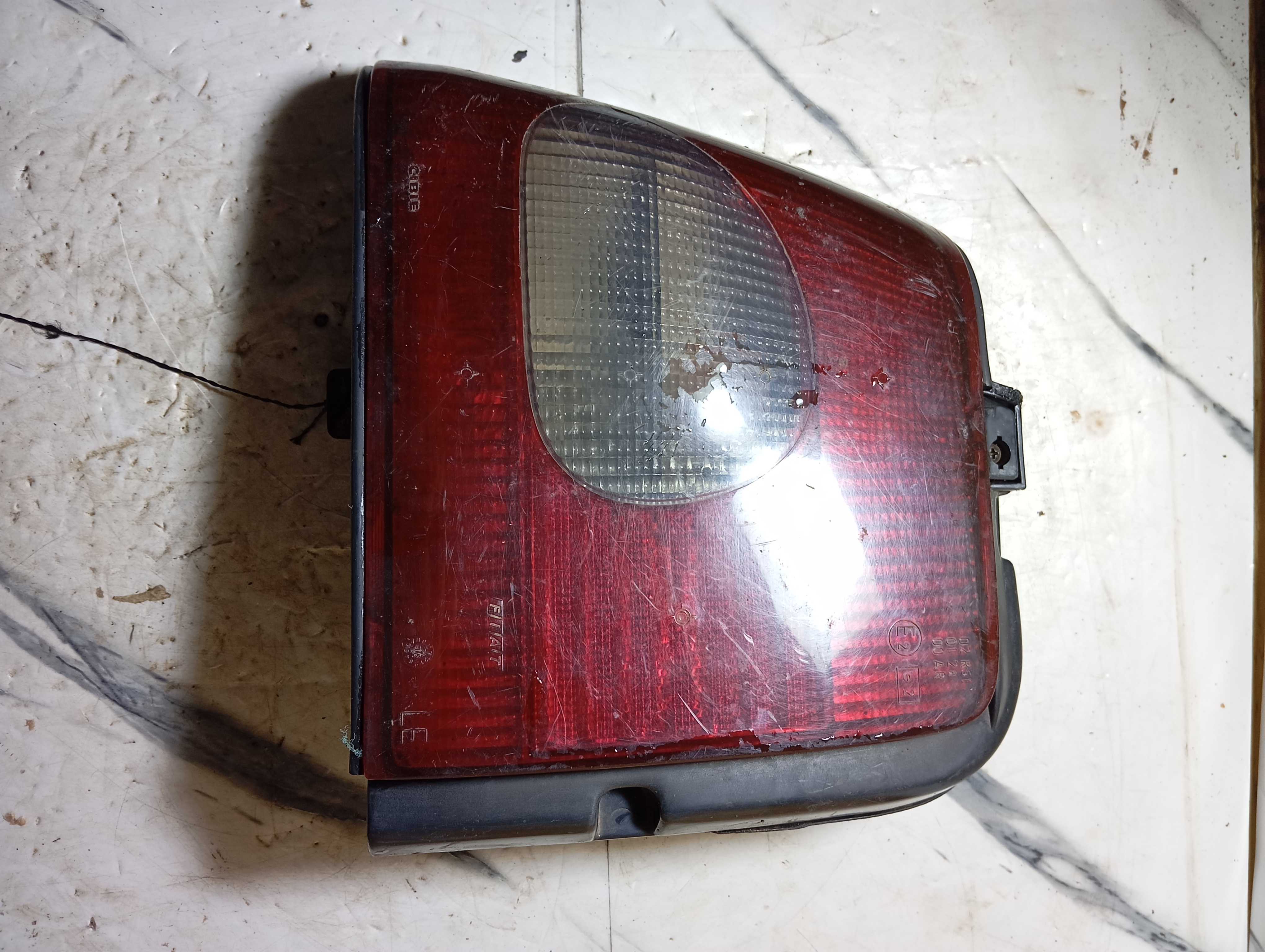 Lanterna Traseira Lado Esquerdo Fiat Tempra 1996/1999