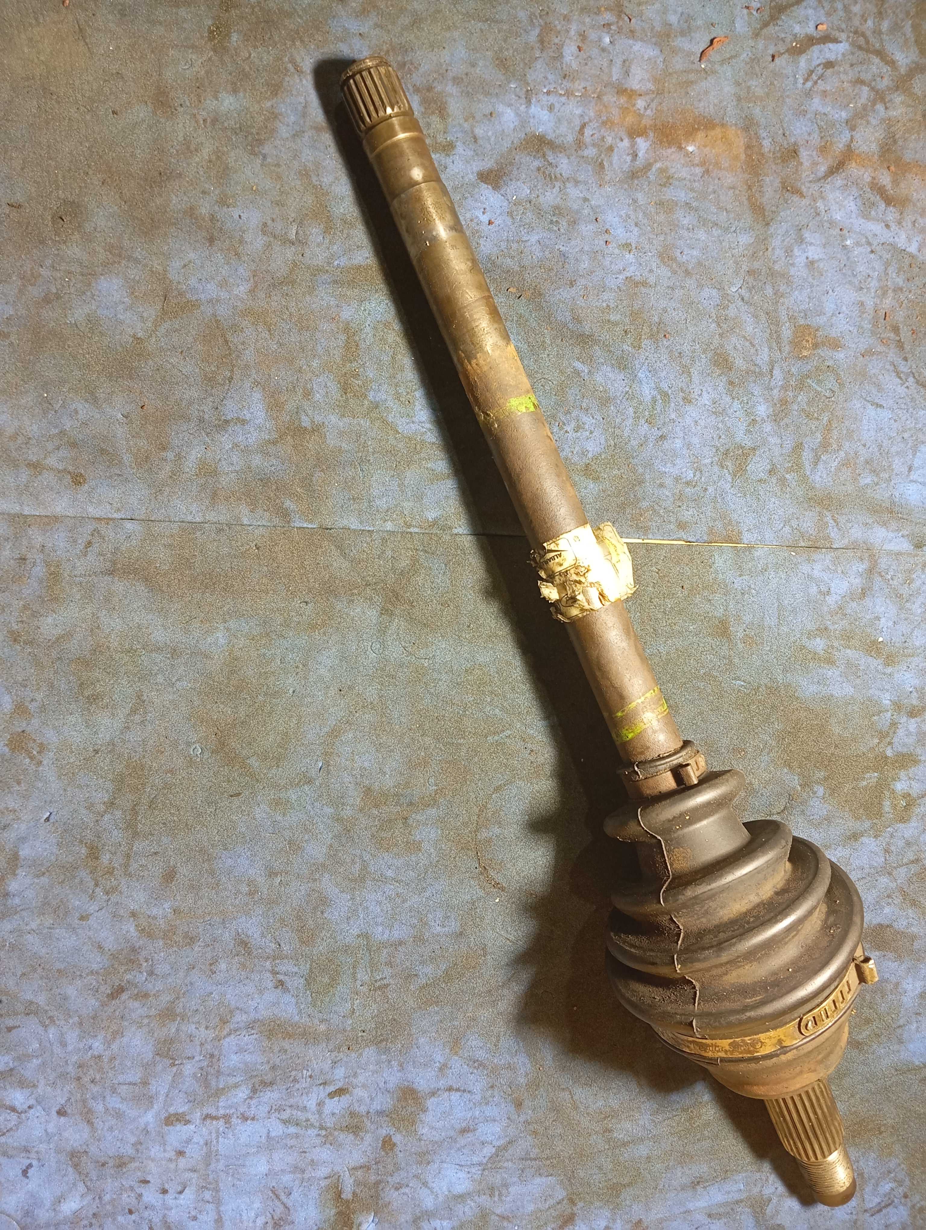 Semi-eixo Lado Esquerdo Ford Fiesta 1.0 2005