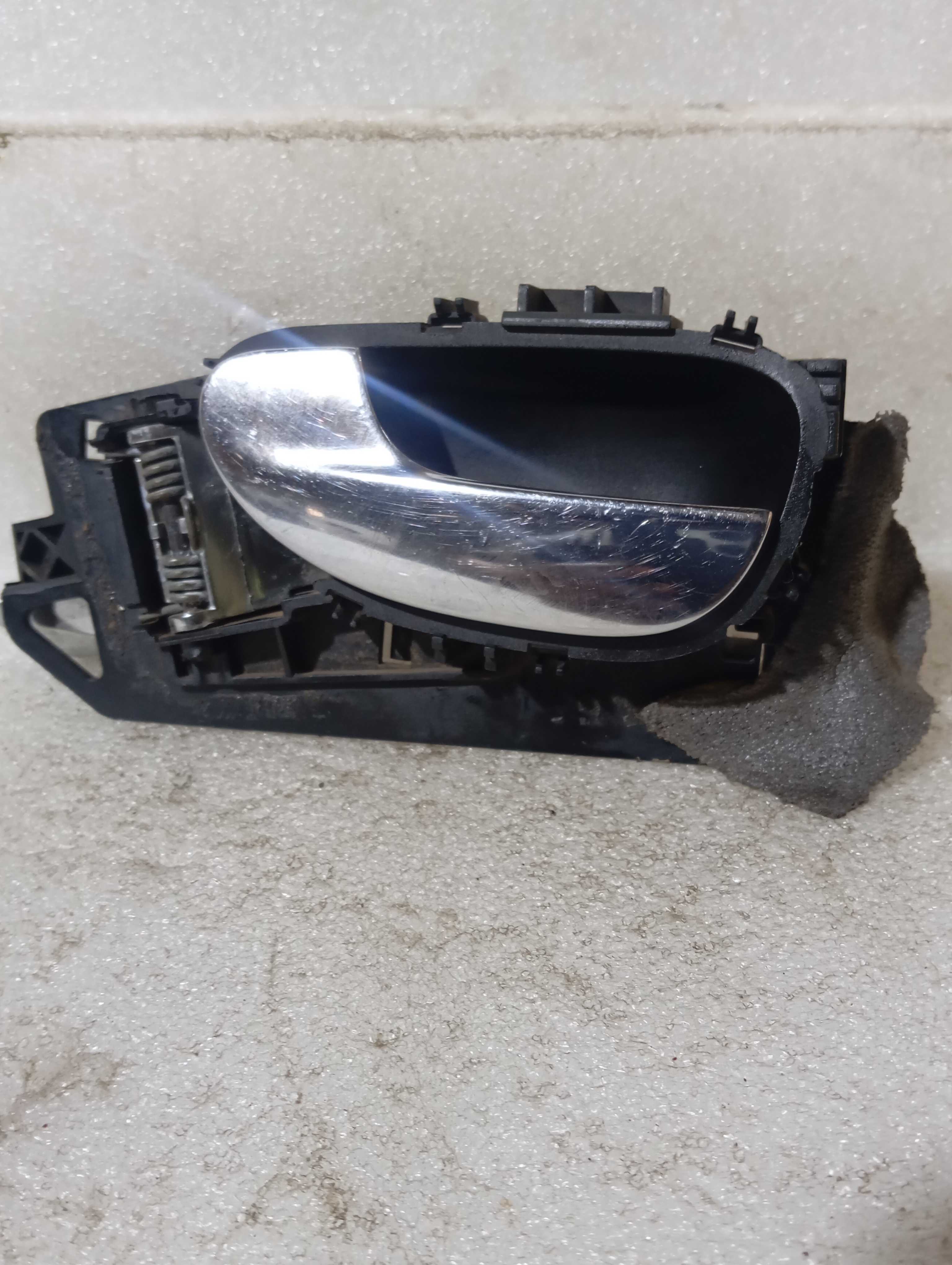 Maçaneta interna esquerdo dianteiro peugeot 307 2007 a 2012