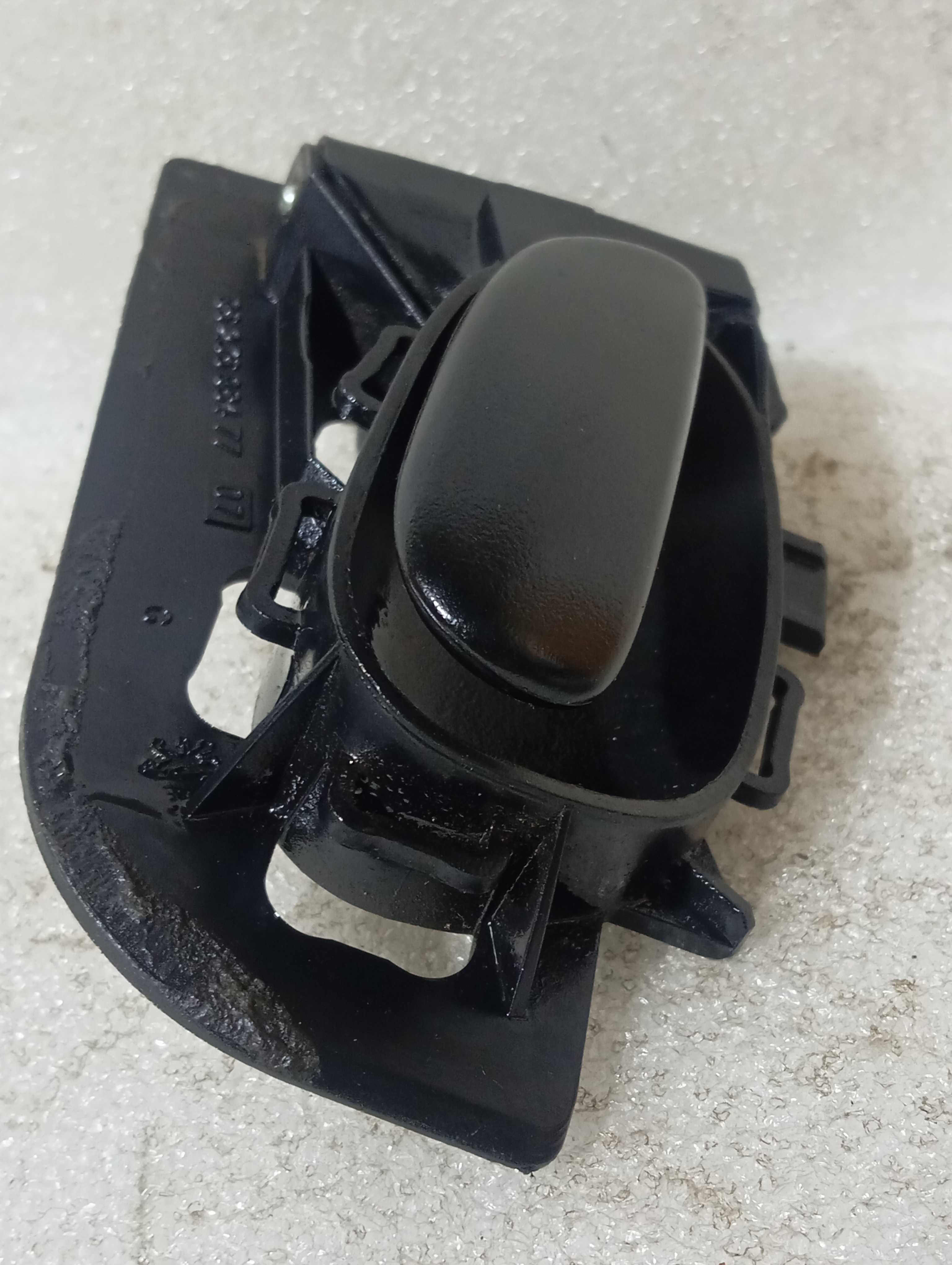 Maçaneta interna puxador esquerdo 207peugeot 206