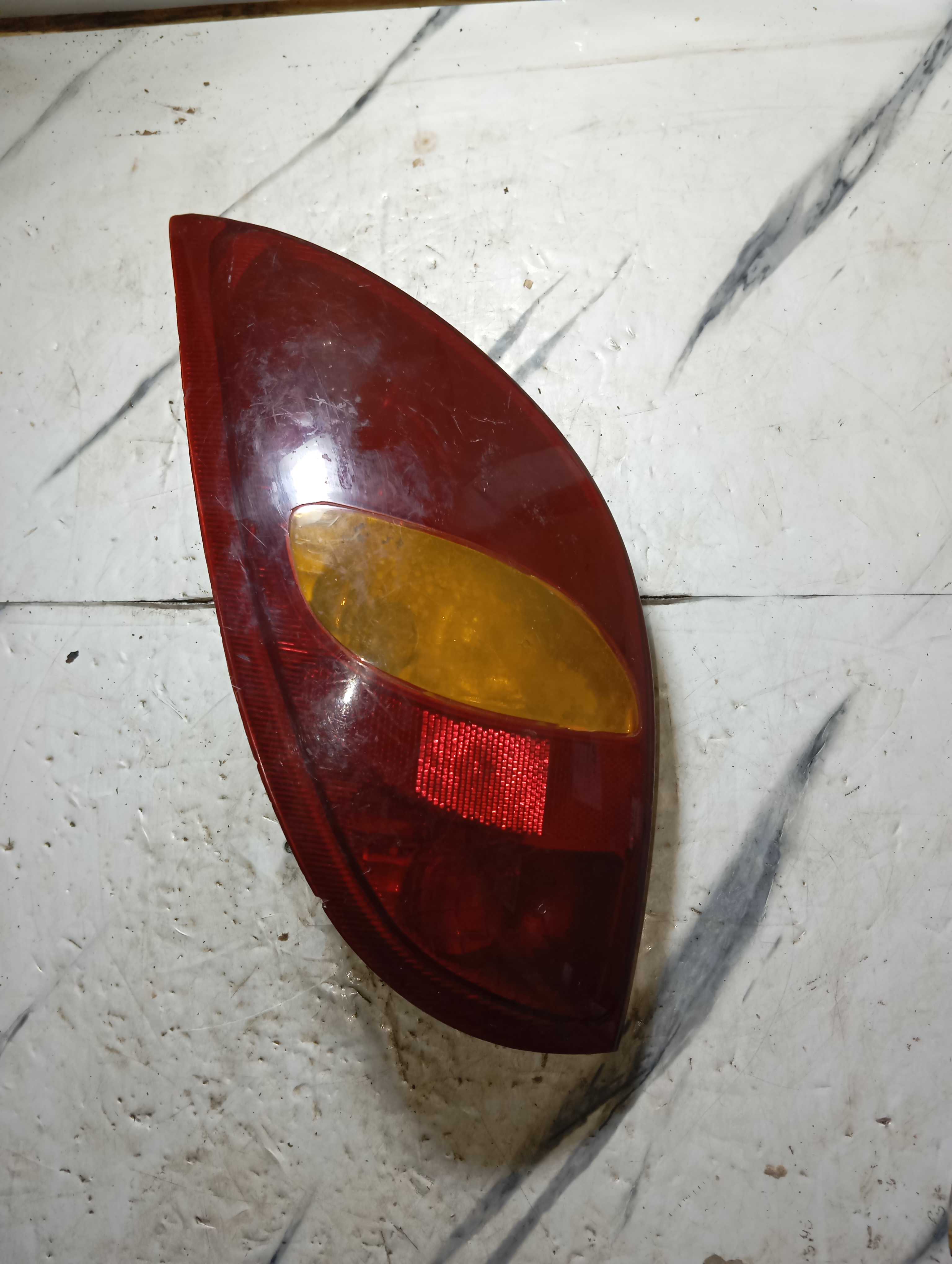 Lanterna Traseira Lado Esquerdo Chevrolet Celta 2000