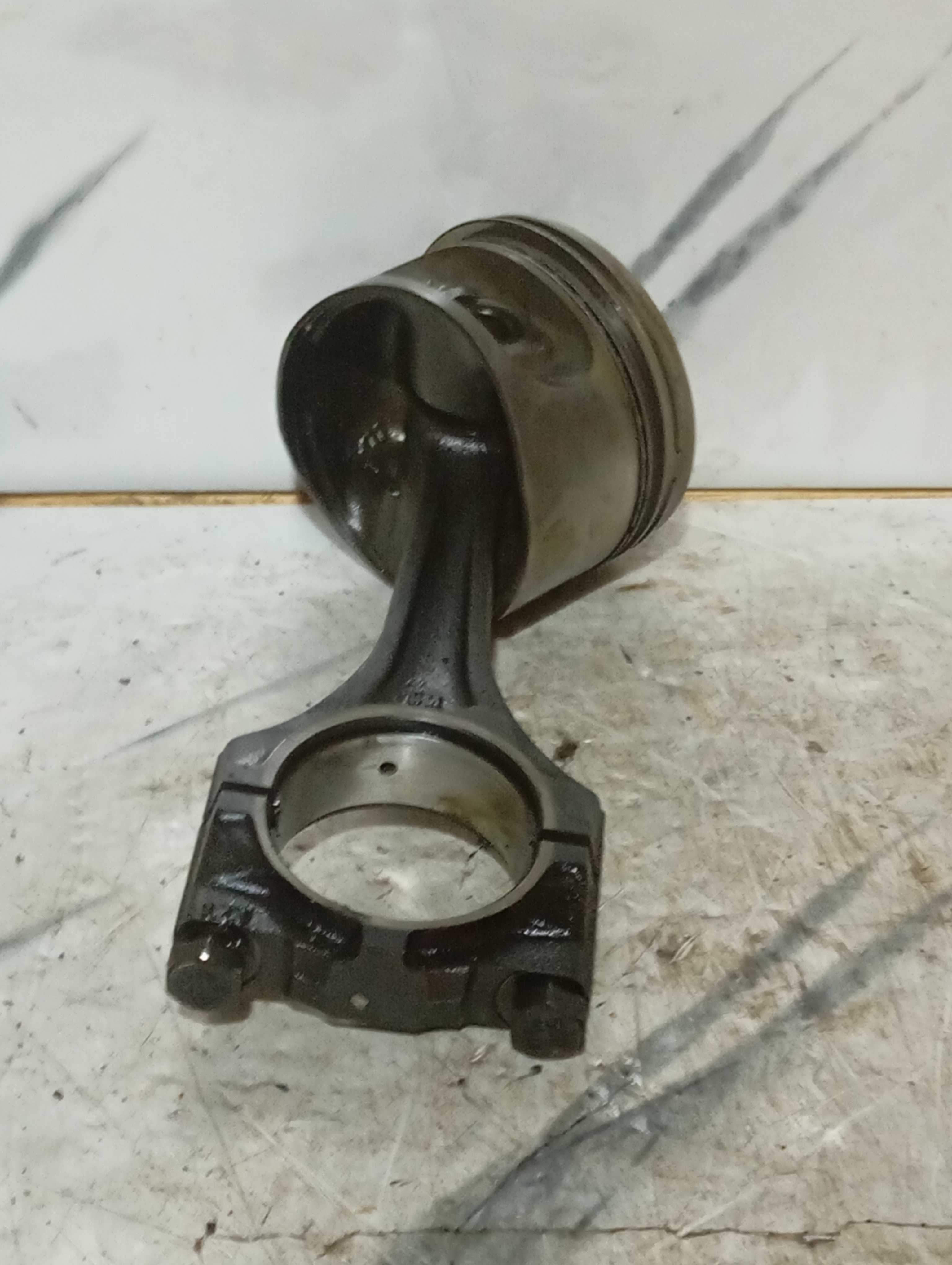 Pistão E Biela Do Kadett 1.8 A Gasolina