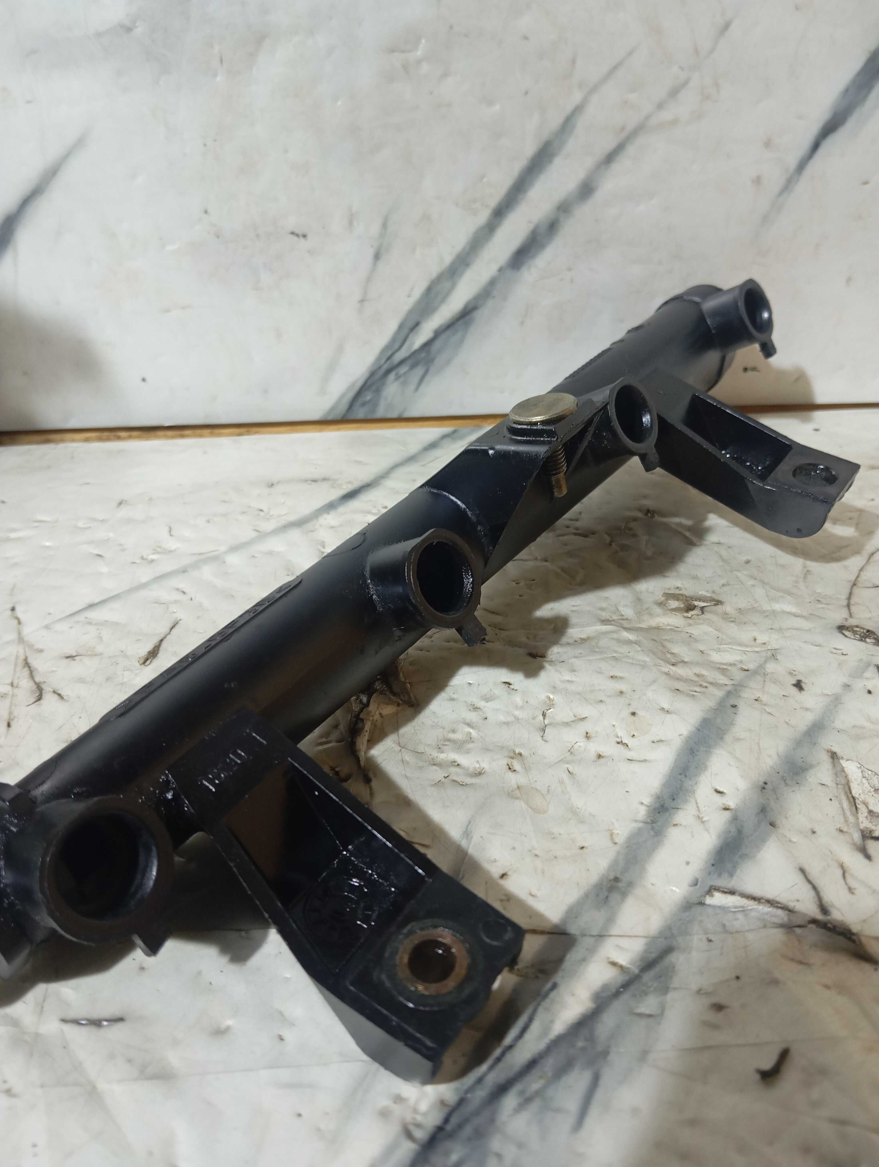 Flauta De Bico Injetor Peugeot 1.4 206