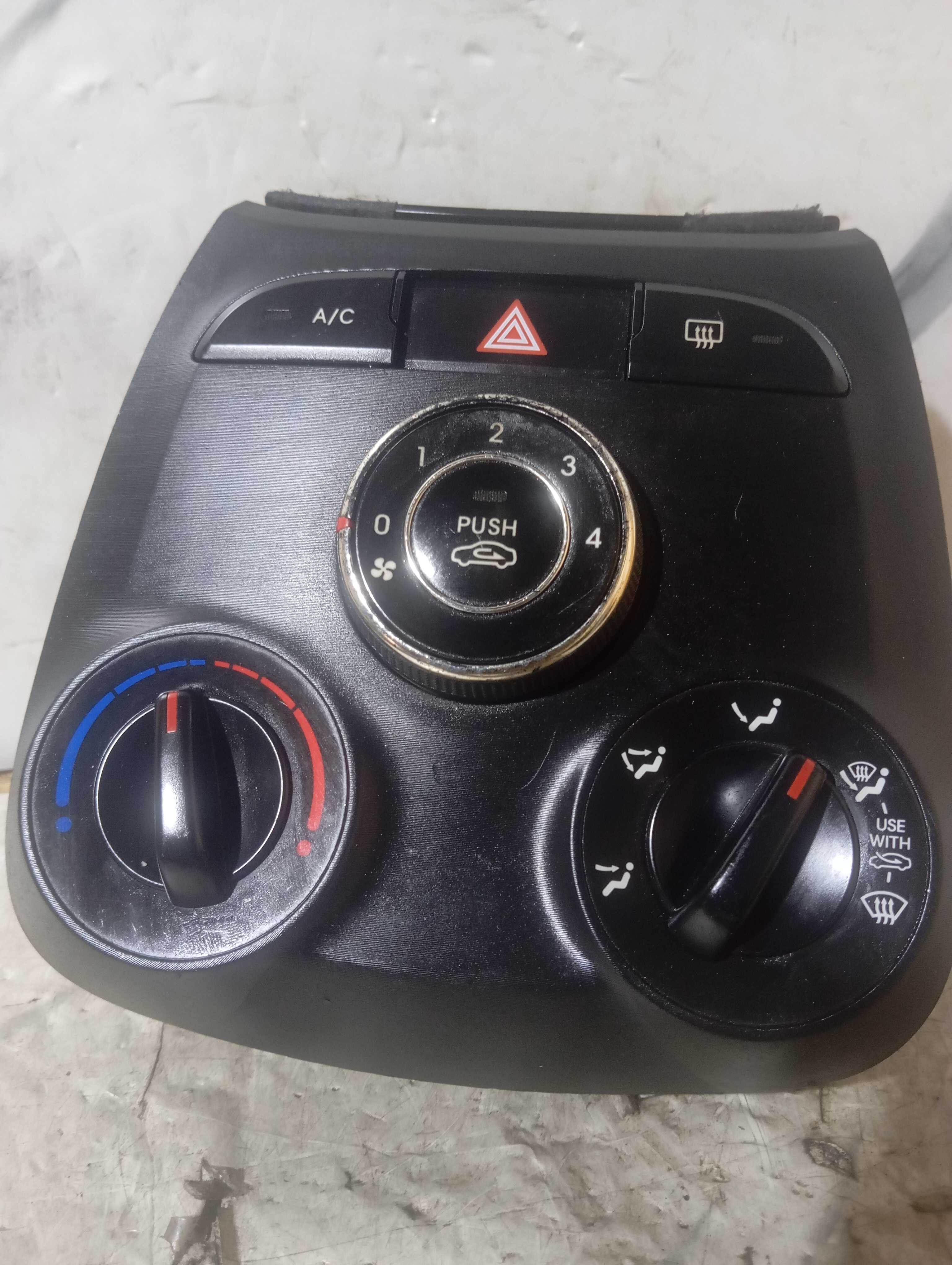 Controle Painel Do Ar Condicionado Hb20 2012/2017
