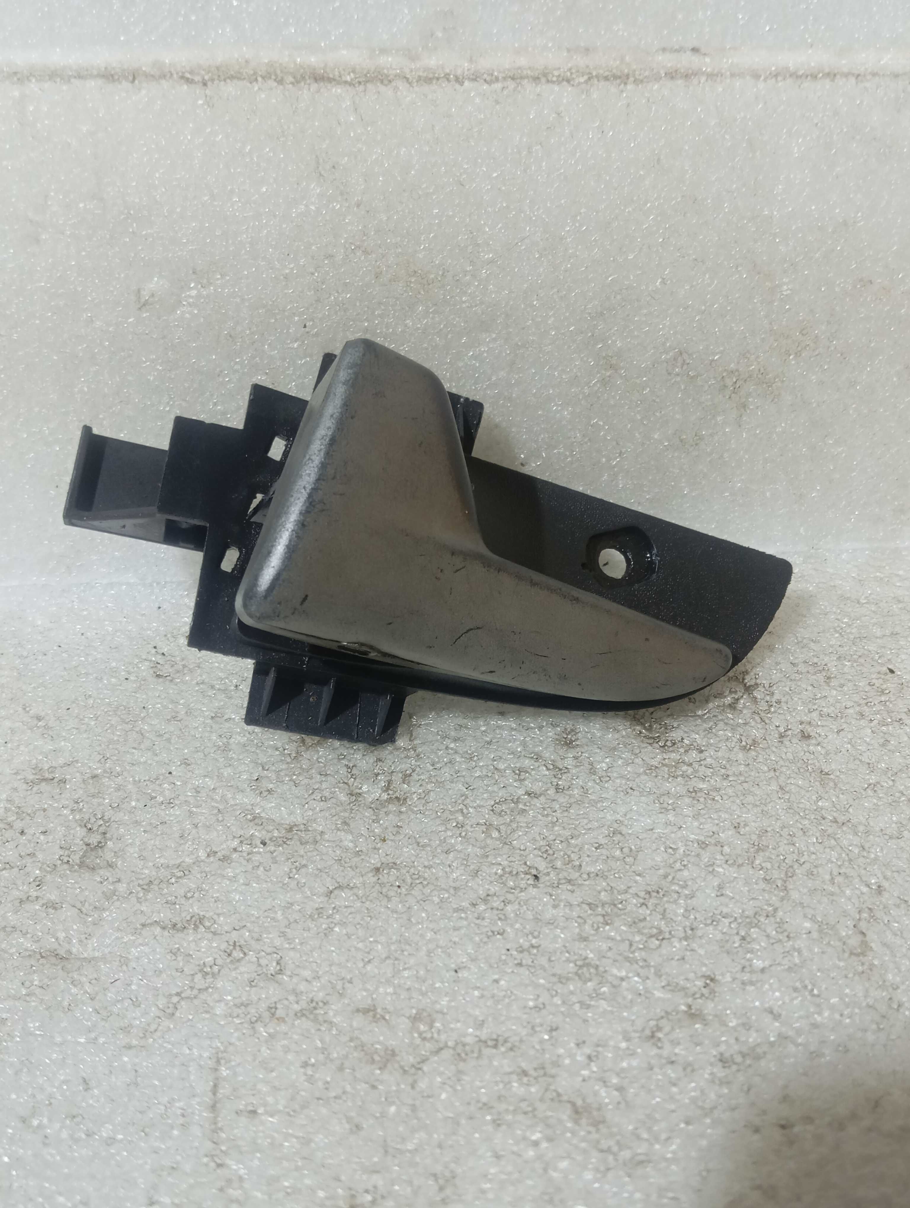 Maçaneta interna esquerdo lado gm celta prisma 2007 a 2014