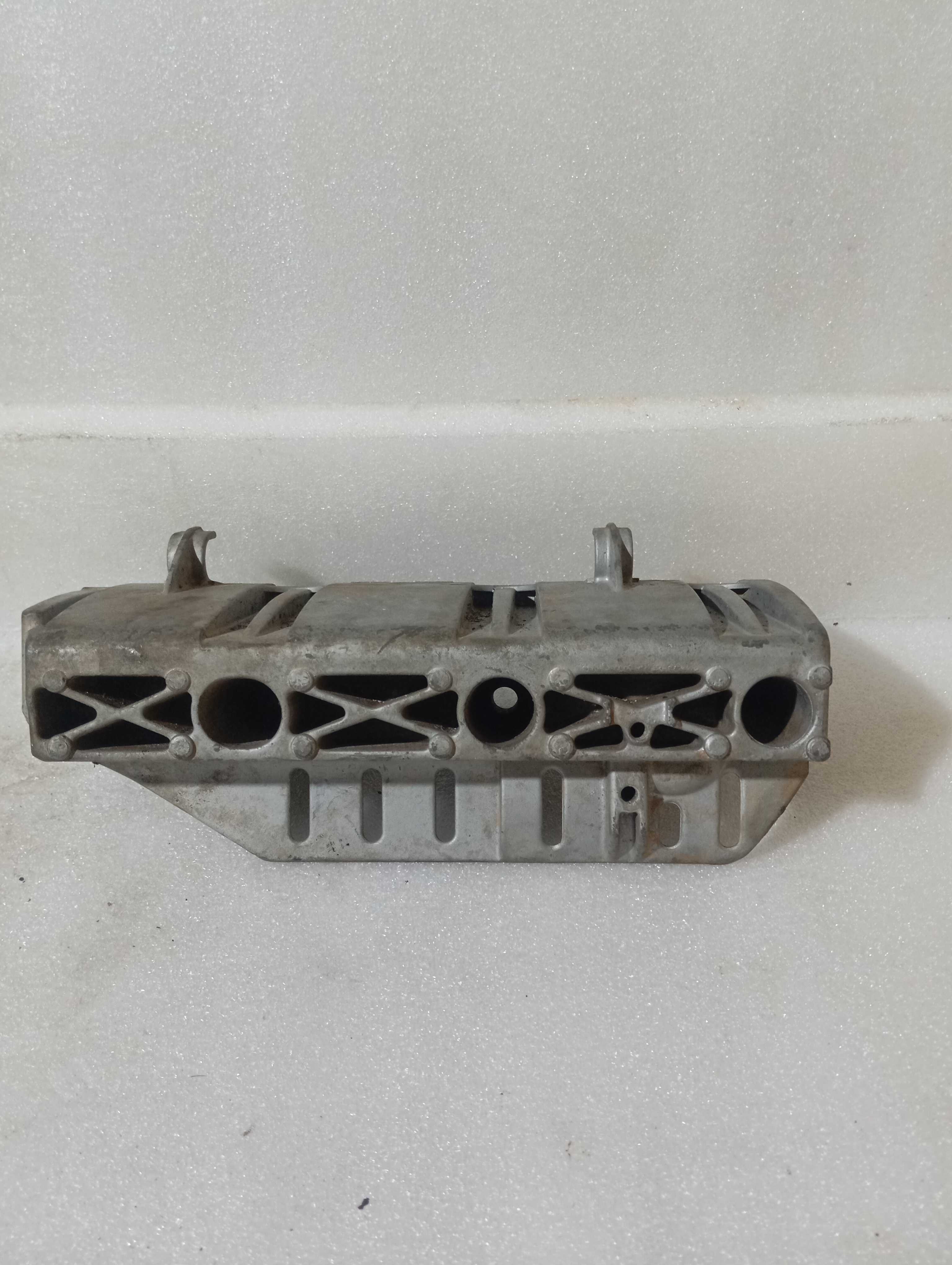 Base Suporte Filtro De Ar Renault Scenic 1.6 16v Motor K4m