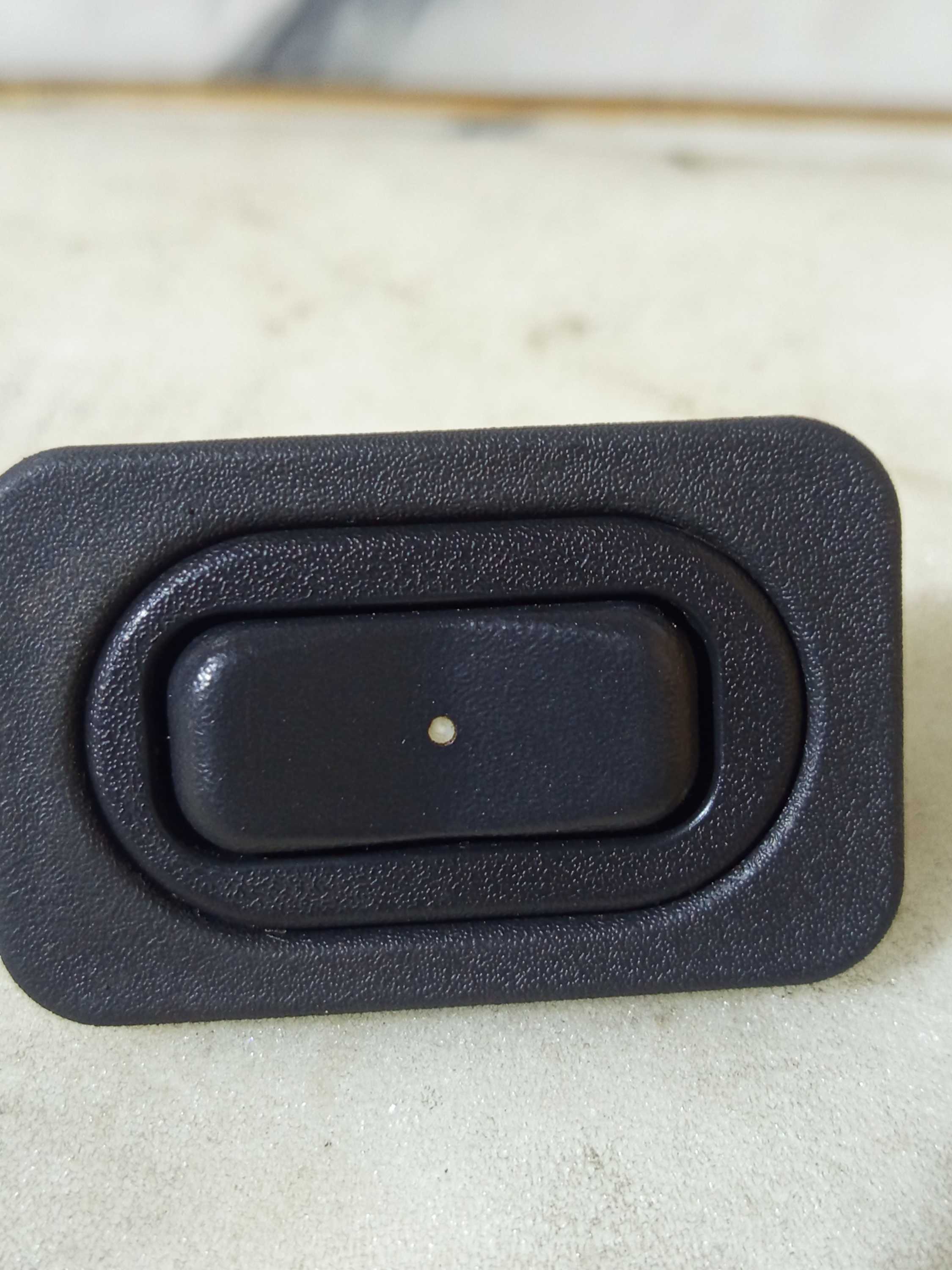 Botão vidro elétrico direito comando gm montana