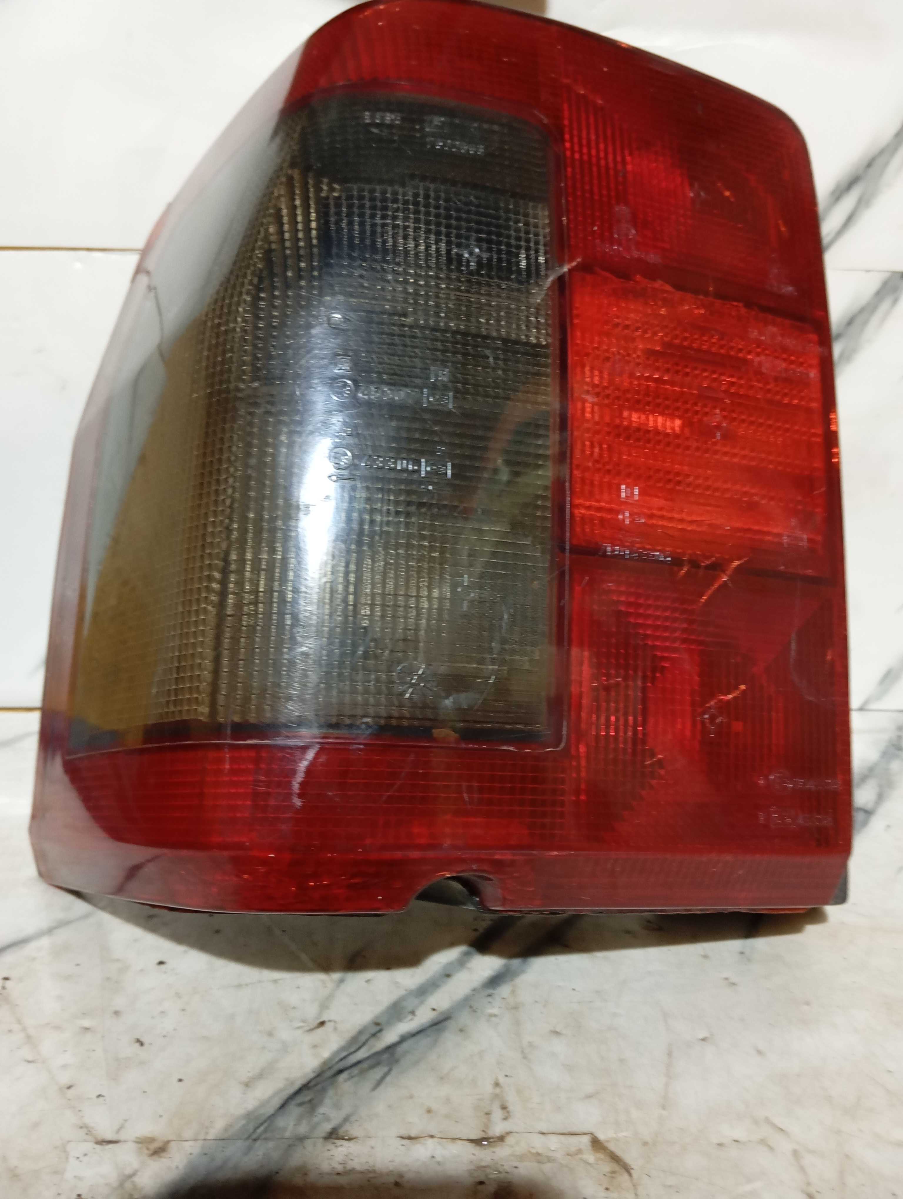 Lanterna Esquerda Fiat Tipo Com Detalhes 93 A 97