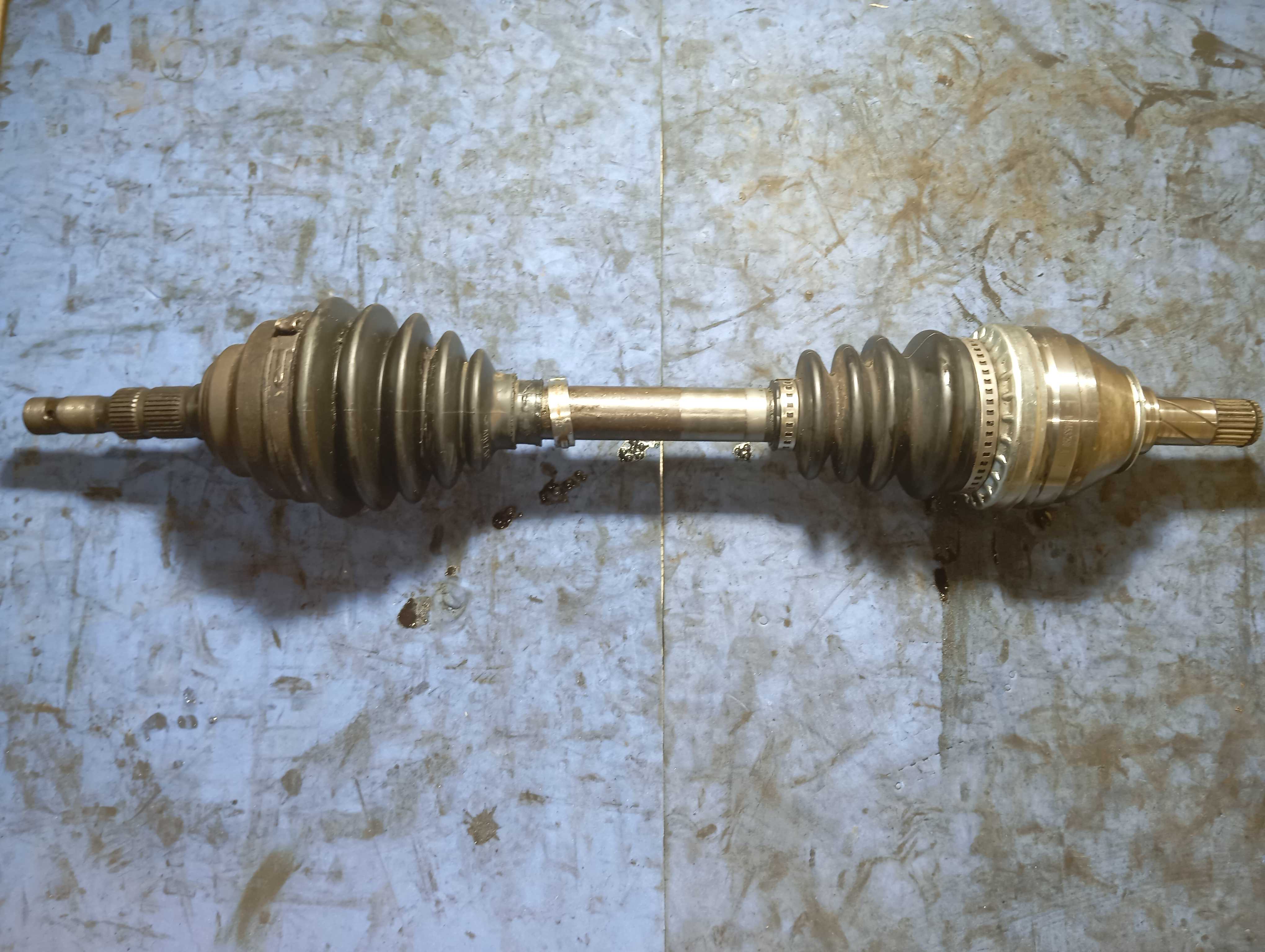 Semieixo Homocinética Esquerdo Gm Astra Zafira Vectra 2.0 07