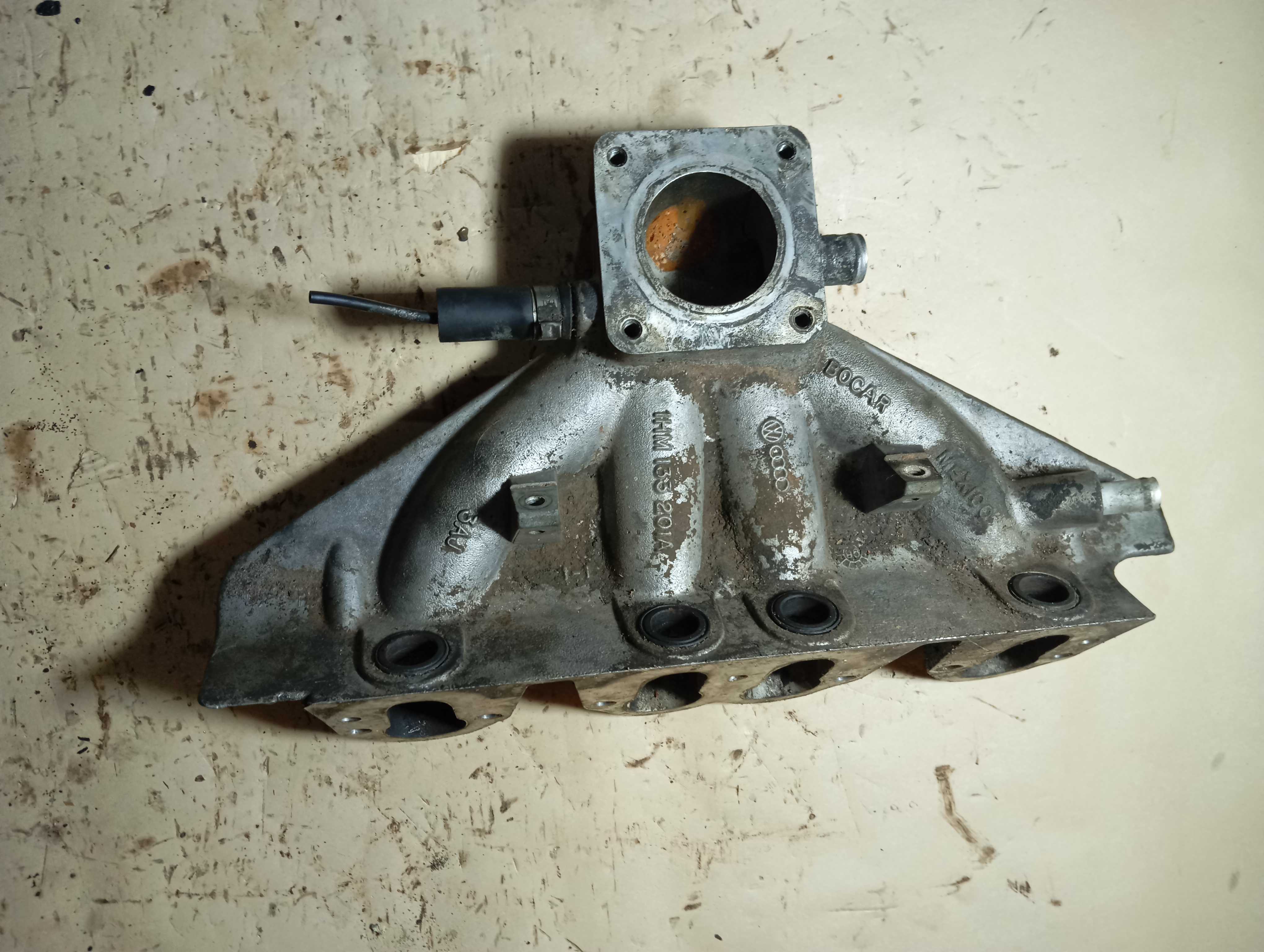 Coletor Admissão Volkswagen Golf Mk3 1.8 1996/1997