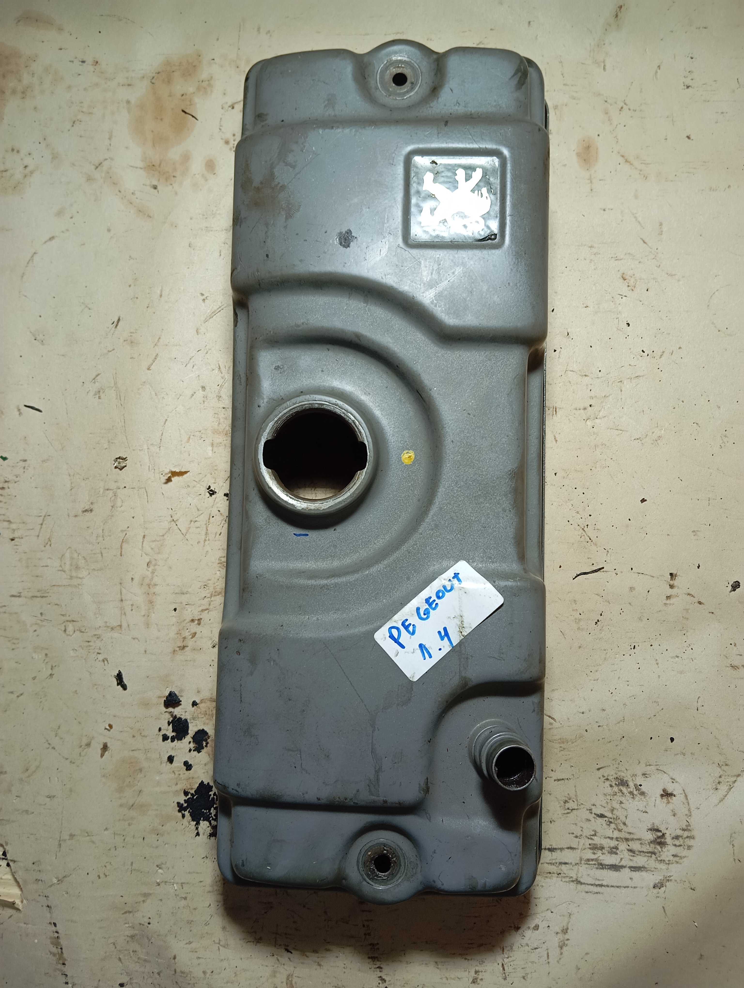 Tampa De Válvulas Peugeot 206 207 Citroen C3 1.4