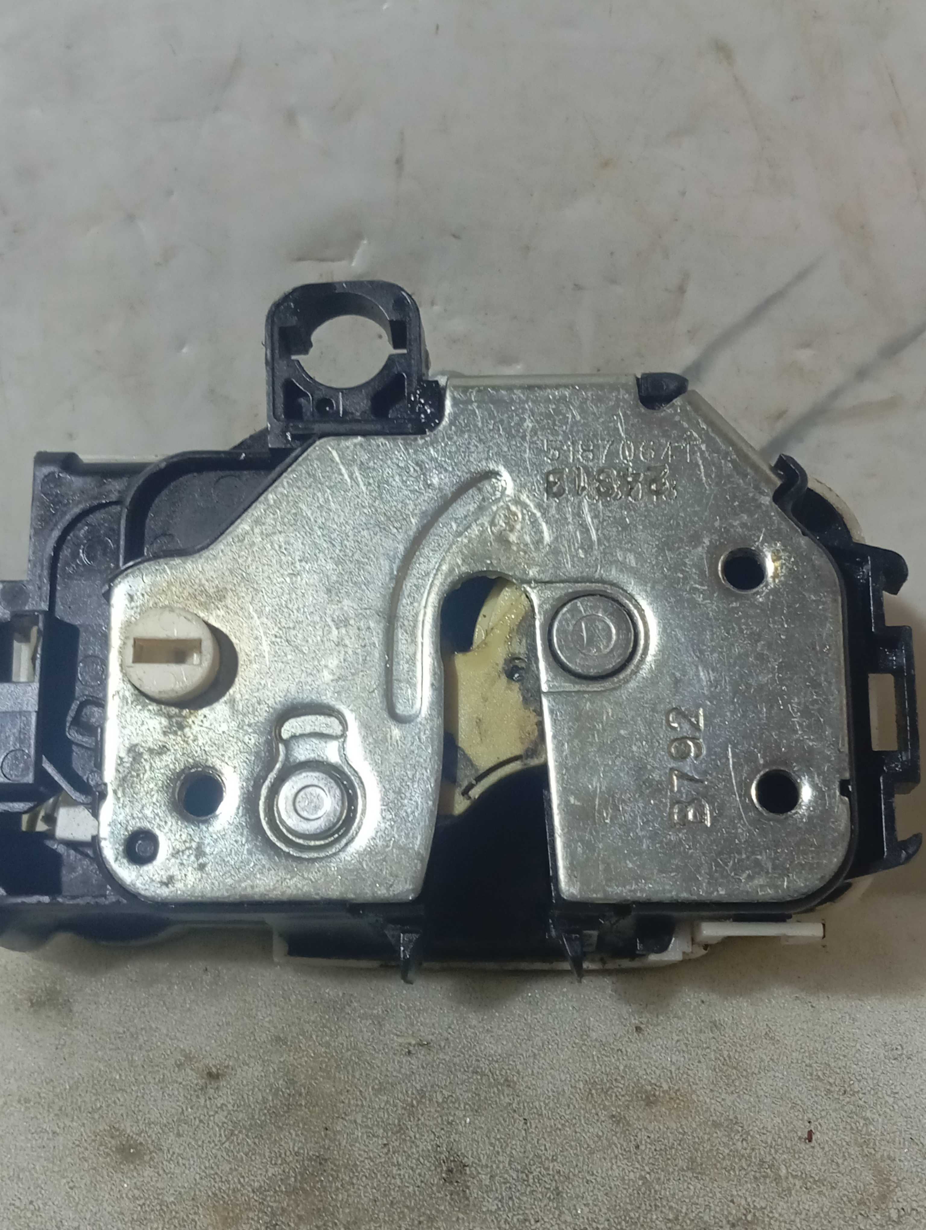 Fechadura Palio Trazeira Esquerda 2012