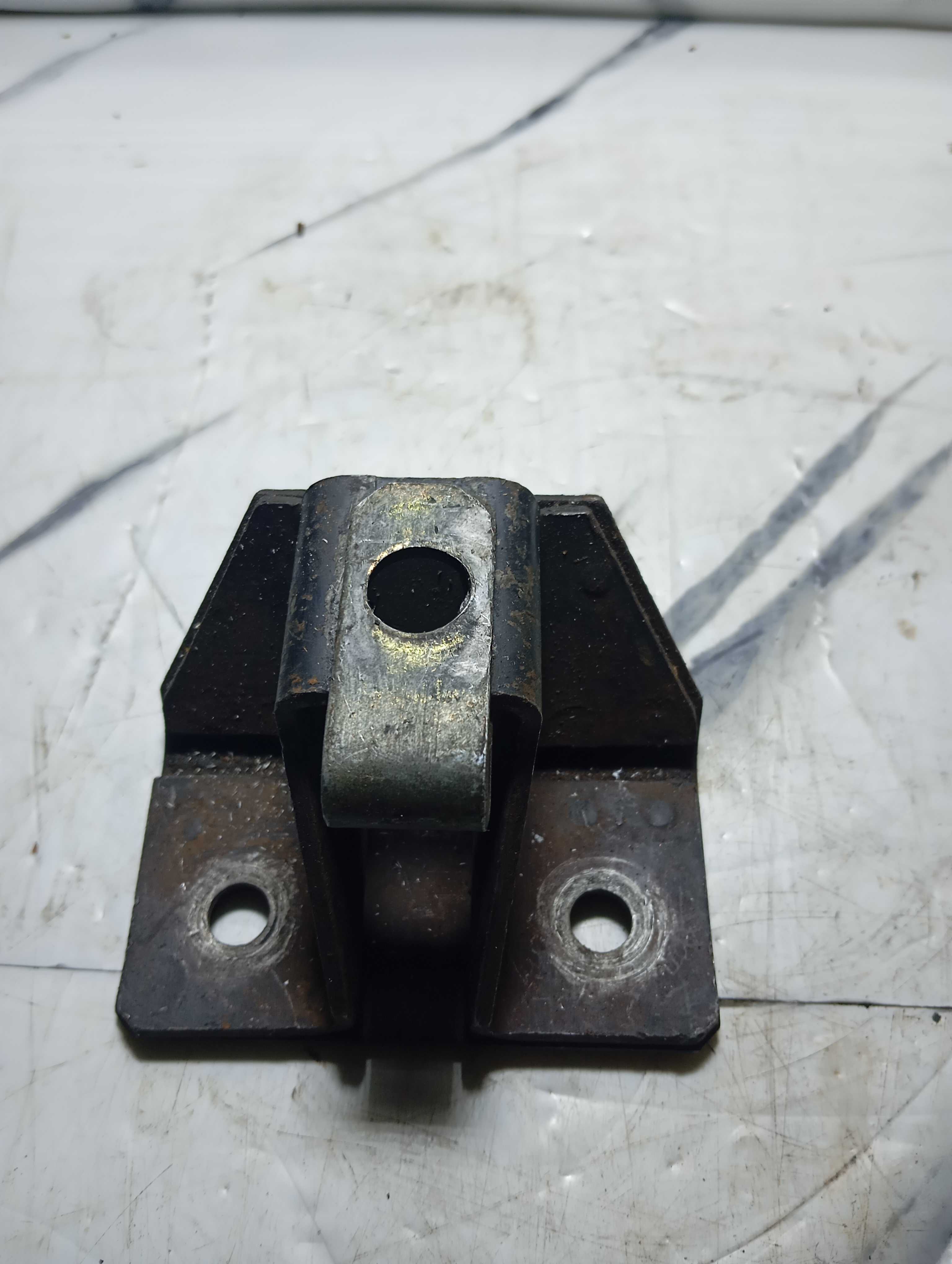 Suporte Da Caixa De Marcha Do Fiat Uno