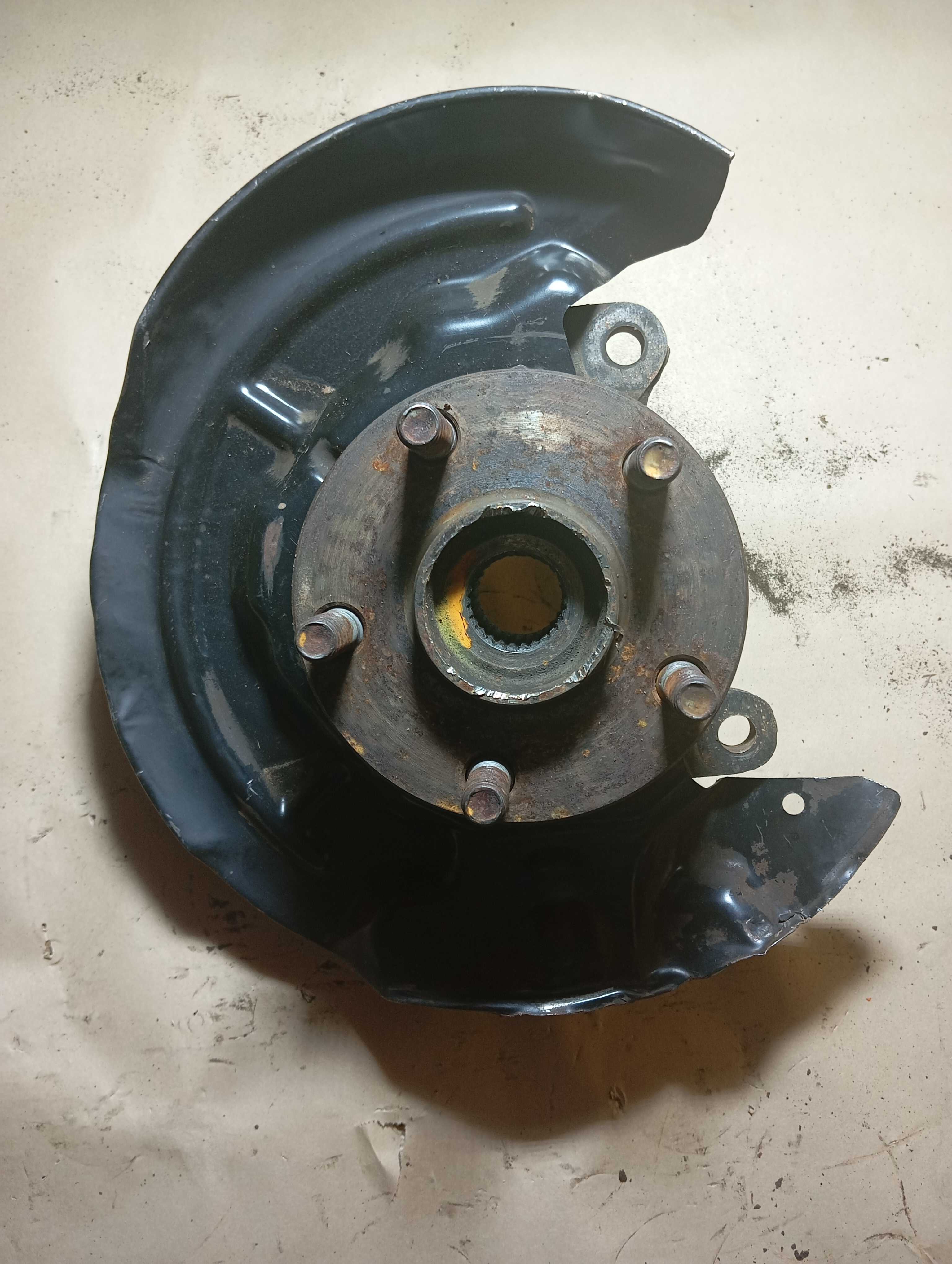 Manga De Eixo Montante Lado Esquerdo Toyota Corona Com Abs.