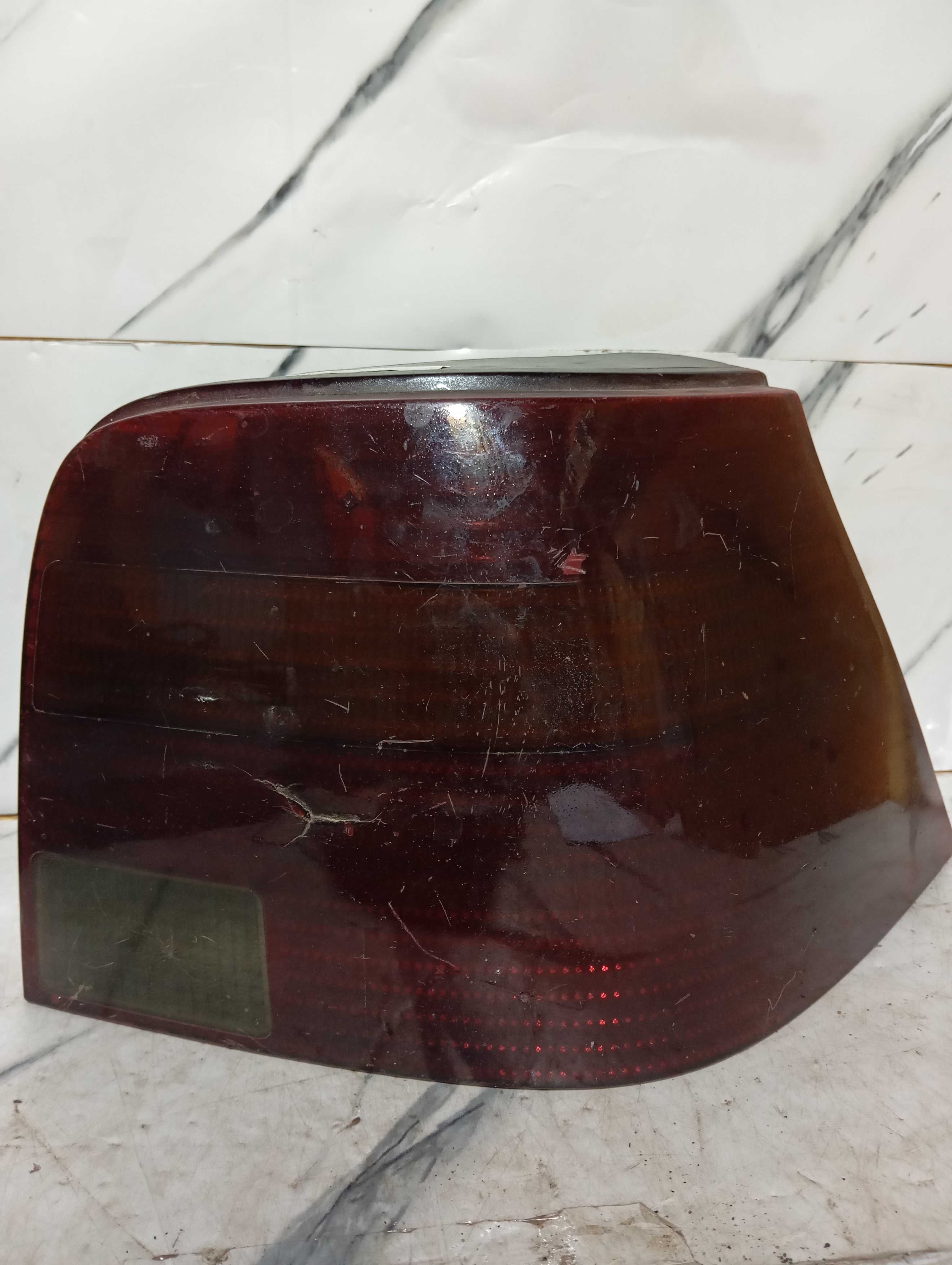 Lanterna Traseira Golf 1999 Até 2007 Sapão Com Peq.avaria