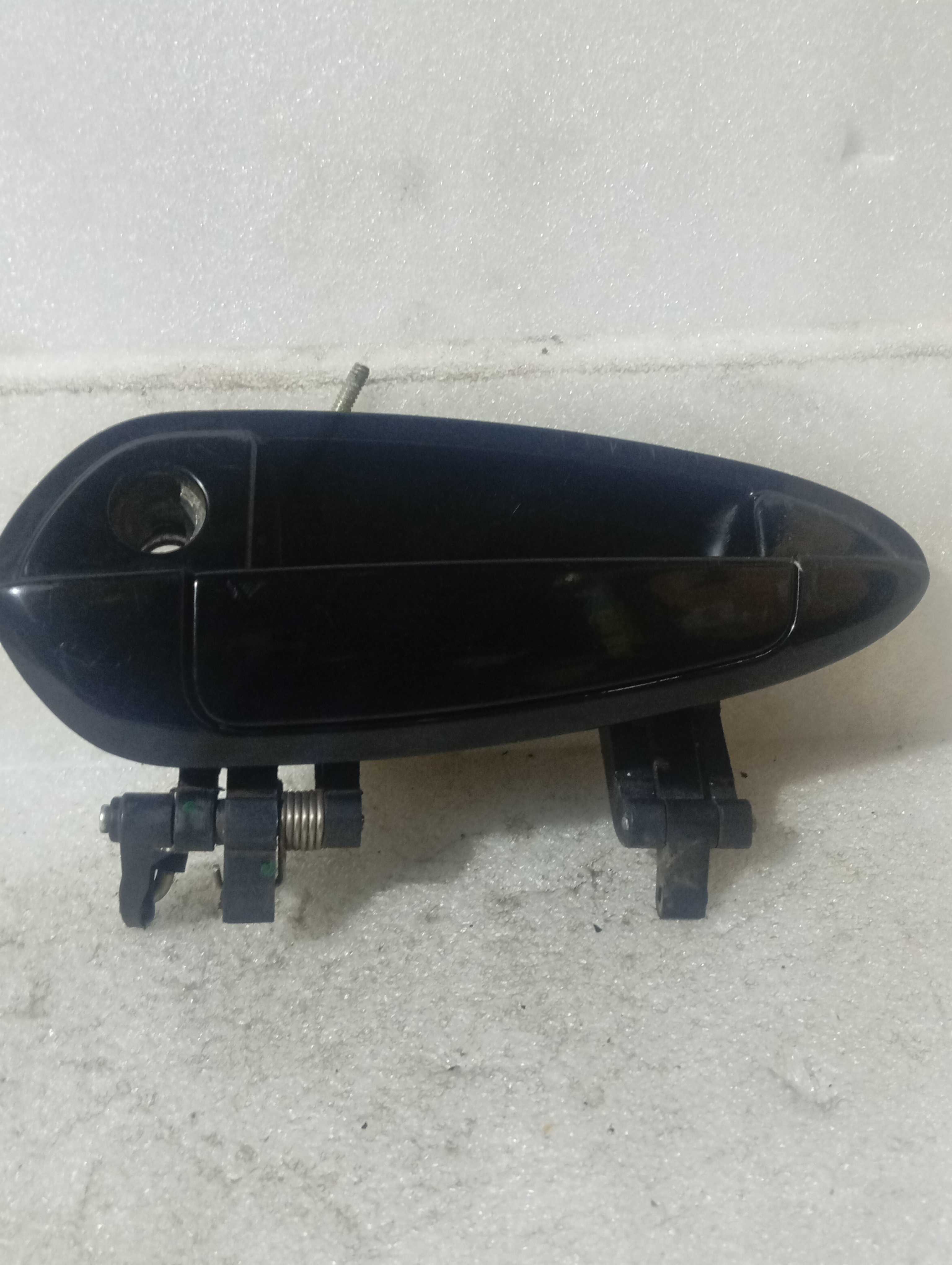 Macaneta externa dianteiro esquer fiat Punto 2008 a 2013