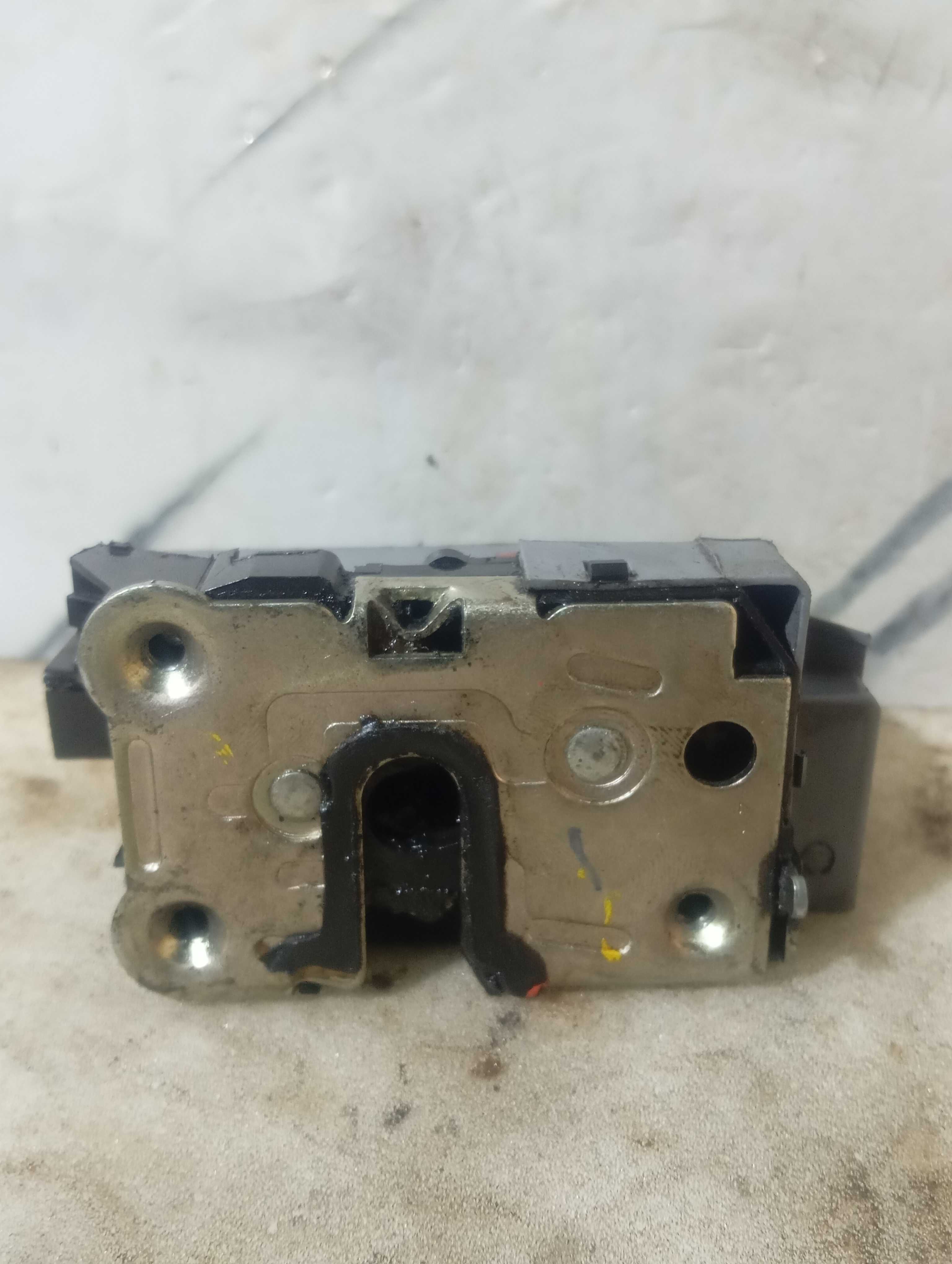 Fechadura Scenic E Symbol Traseiro Lado Esquerdo