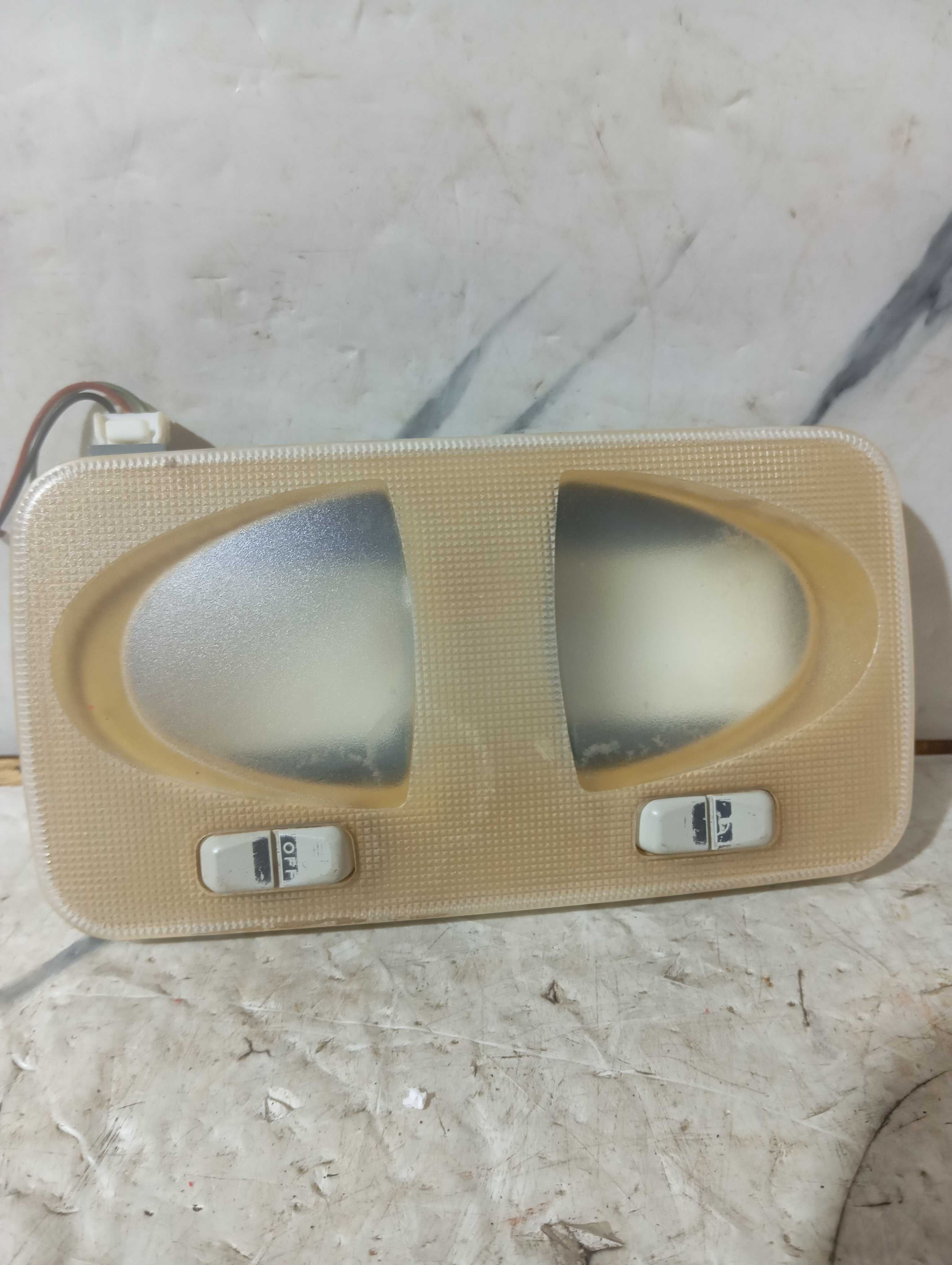 Luz Lanterna Teto Cortesia Fiat Idea Punto Siena 2008 A 2012