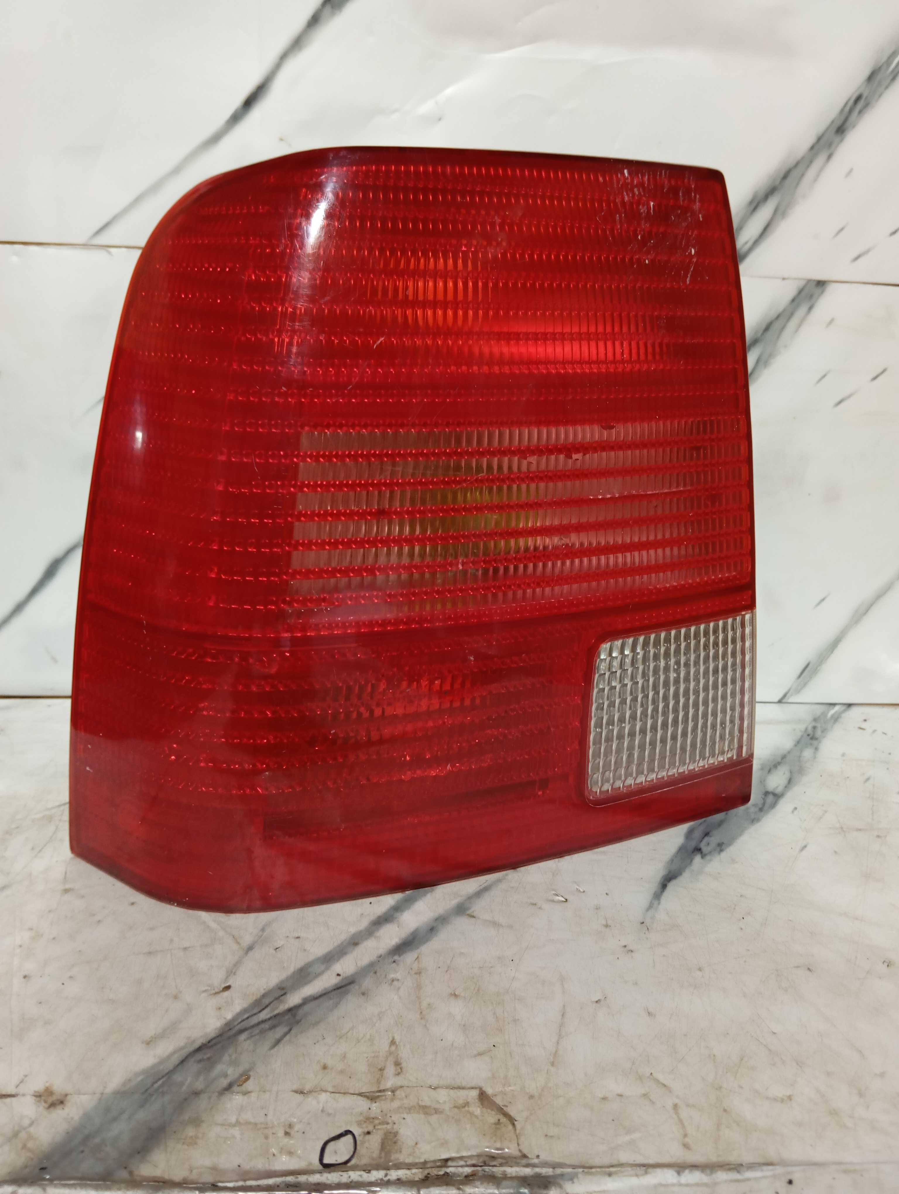 Lanterna Esquerda Passat Alemão 1997 2004 Usada