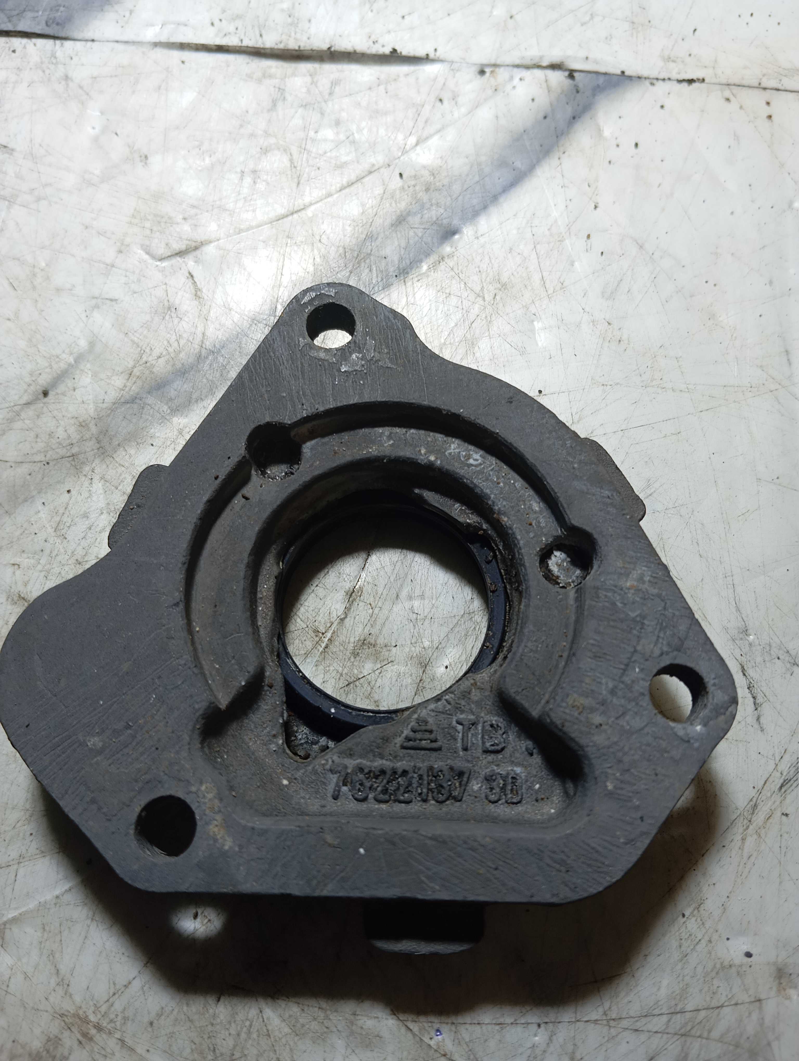 Flange Retentor Do Motor Fiasa Palio Uno