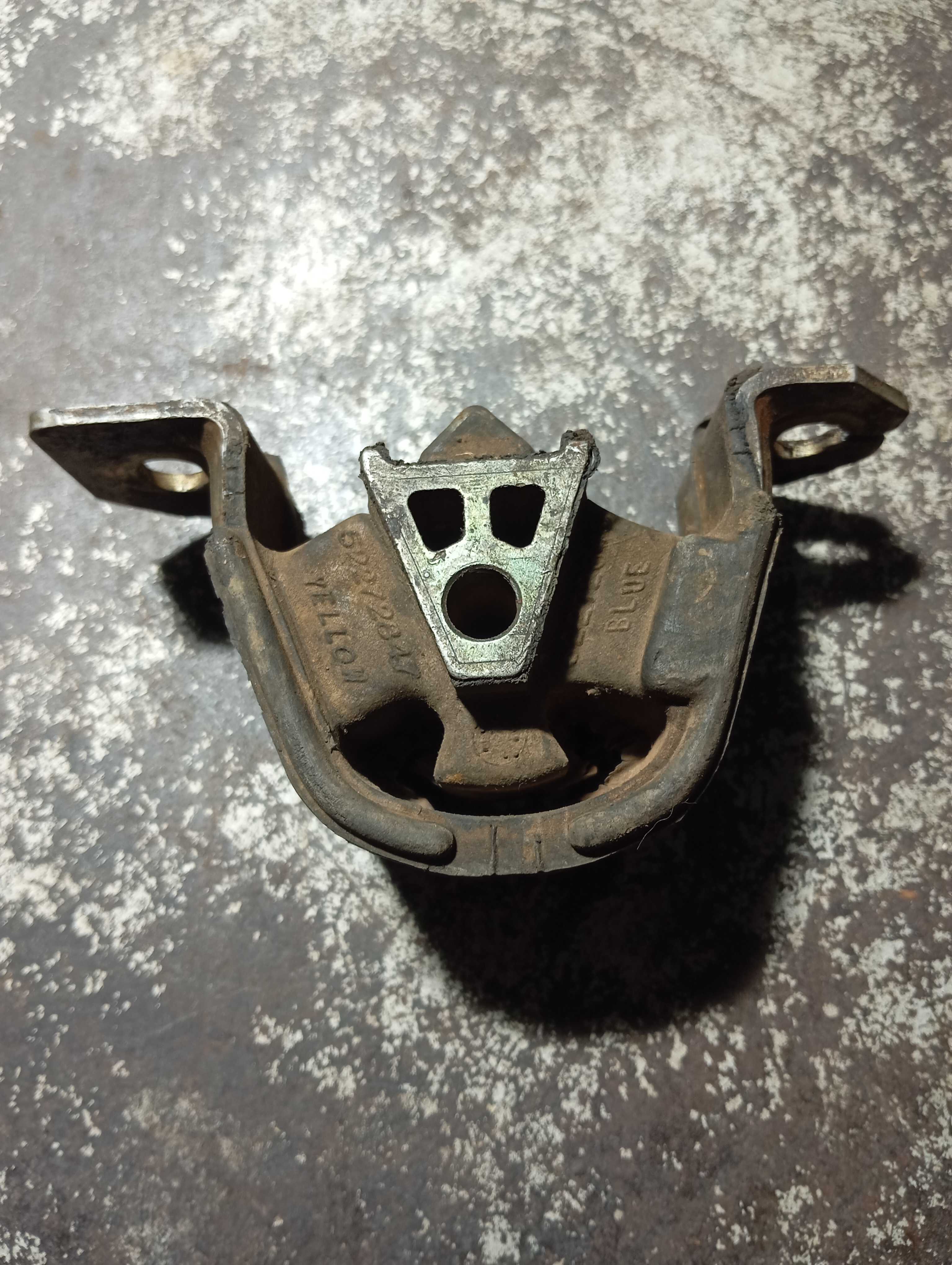 Coxim Motor Traseiro Câmbio Celt Gm Corsa Prisma 2001 A 2006