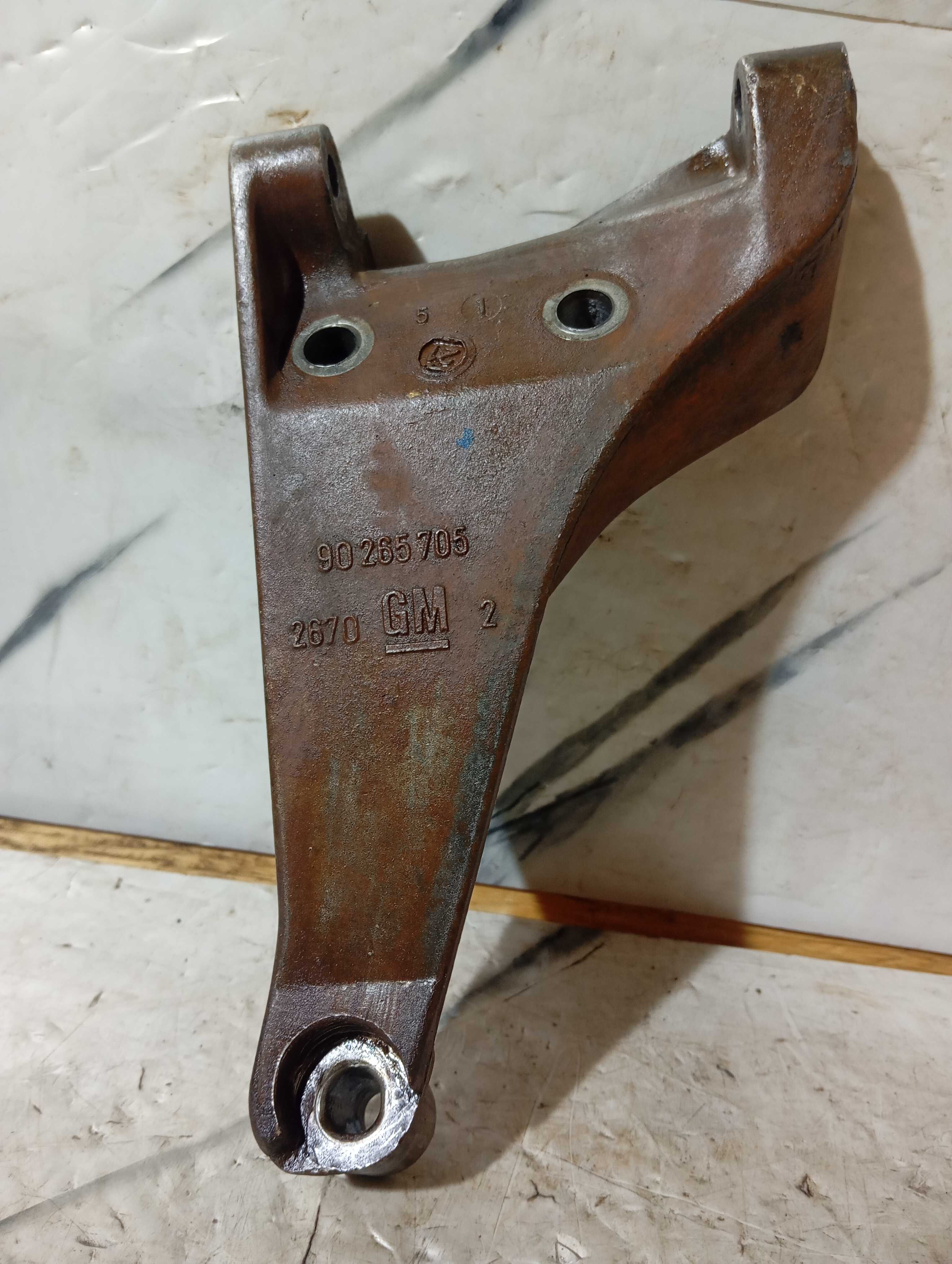 Suporte Alternador 2.0 Gm Kadett Monza 1991 A 1991