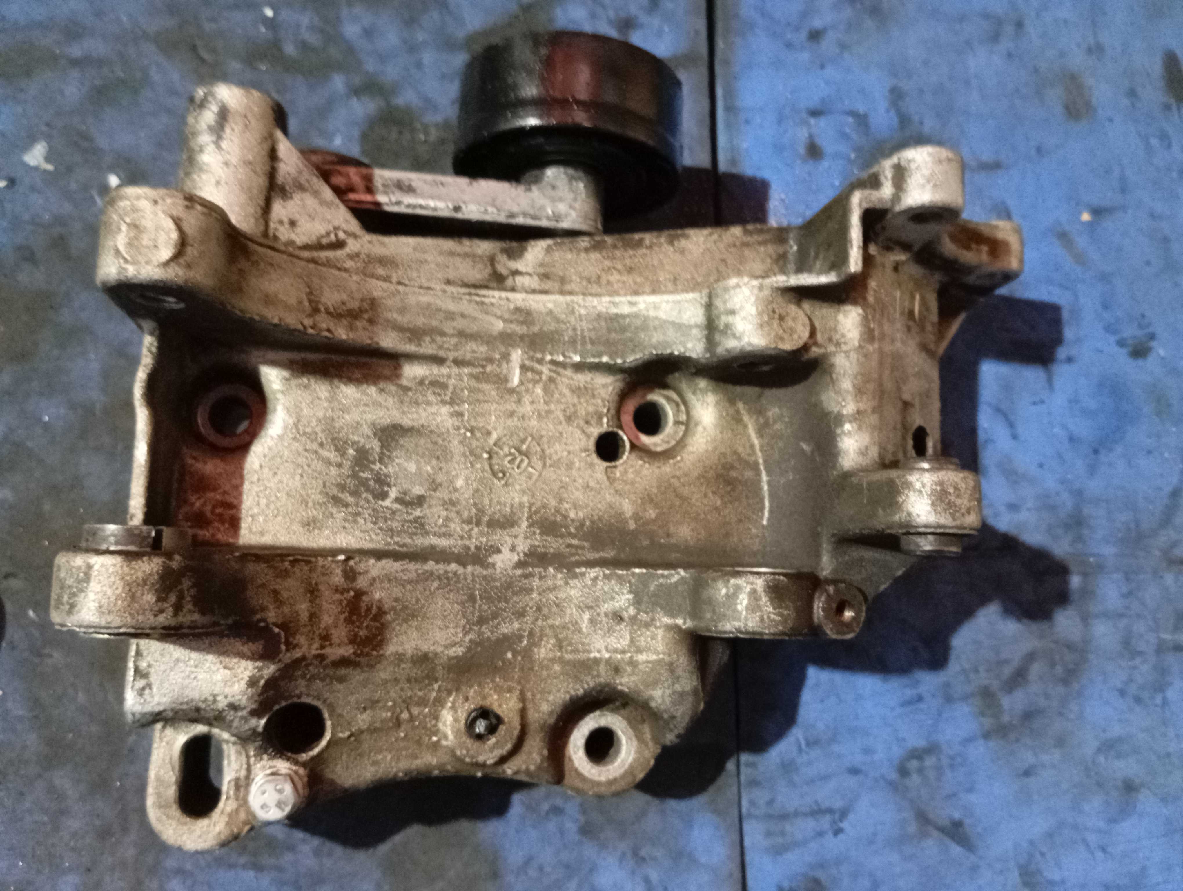 Suporte Alternador Pegeout 206  207