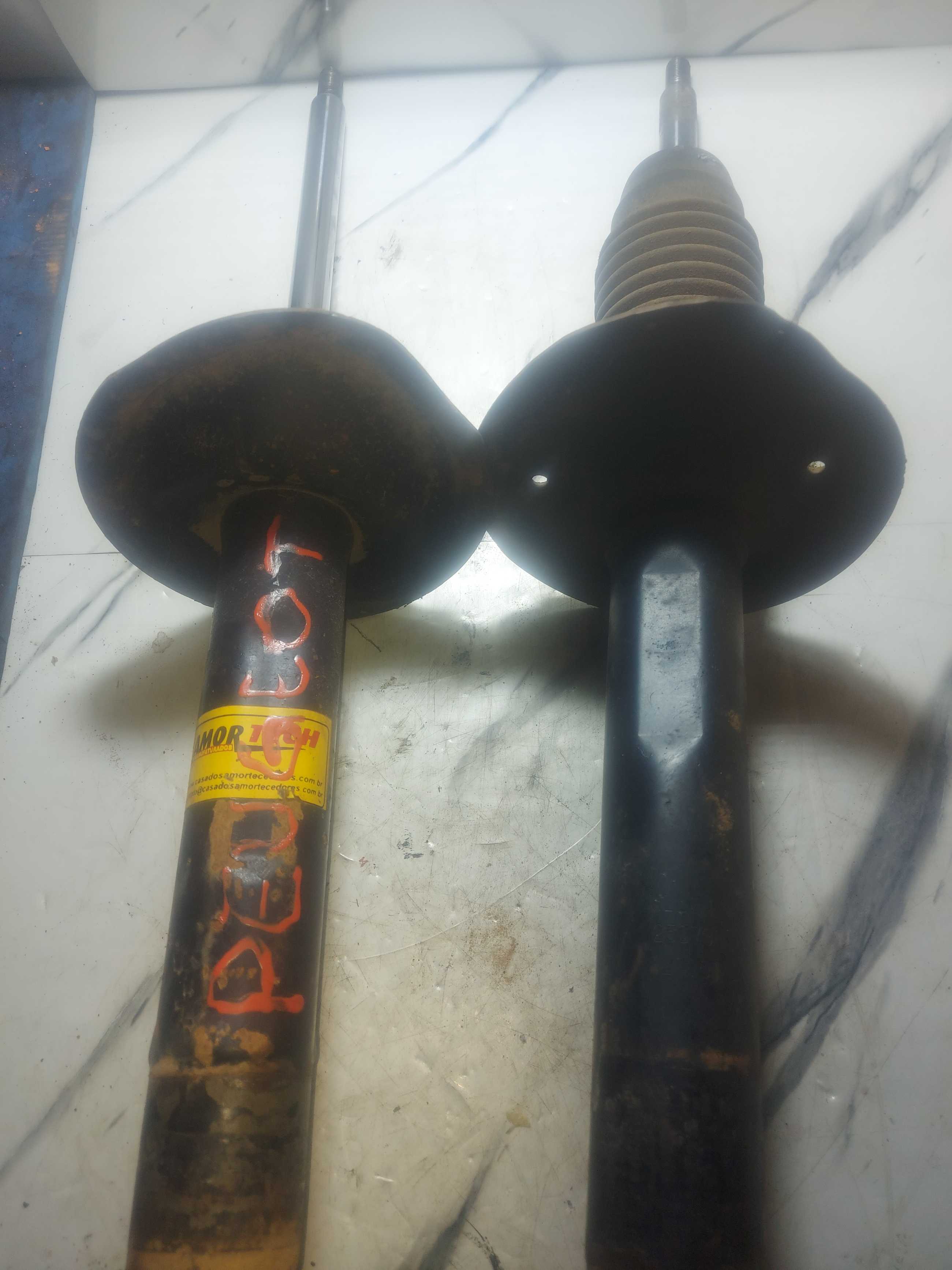 Amortecedor pegeout 206