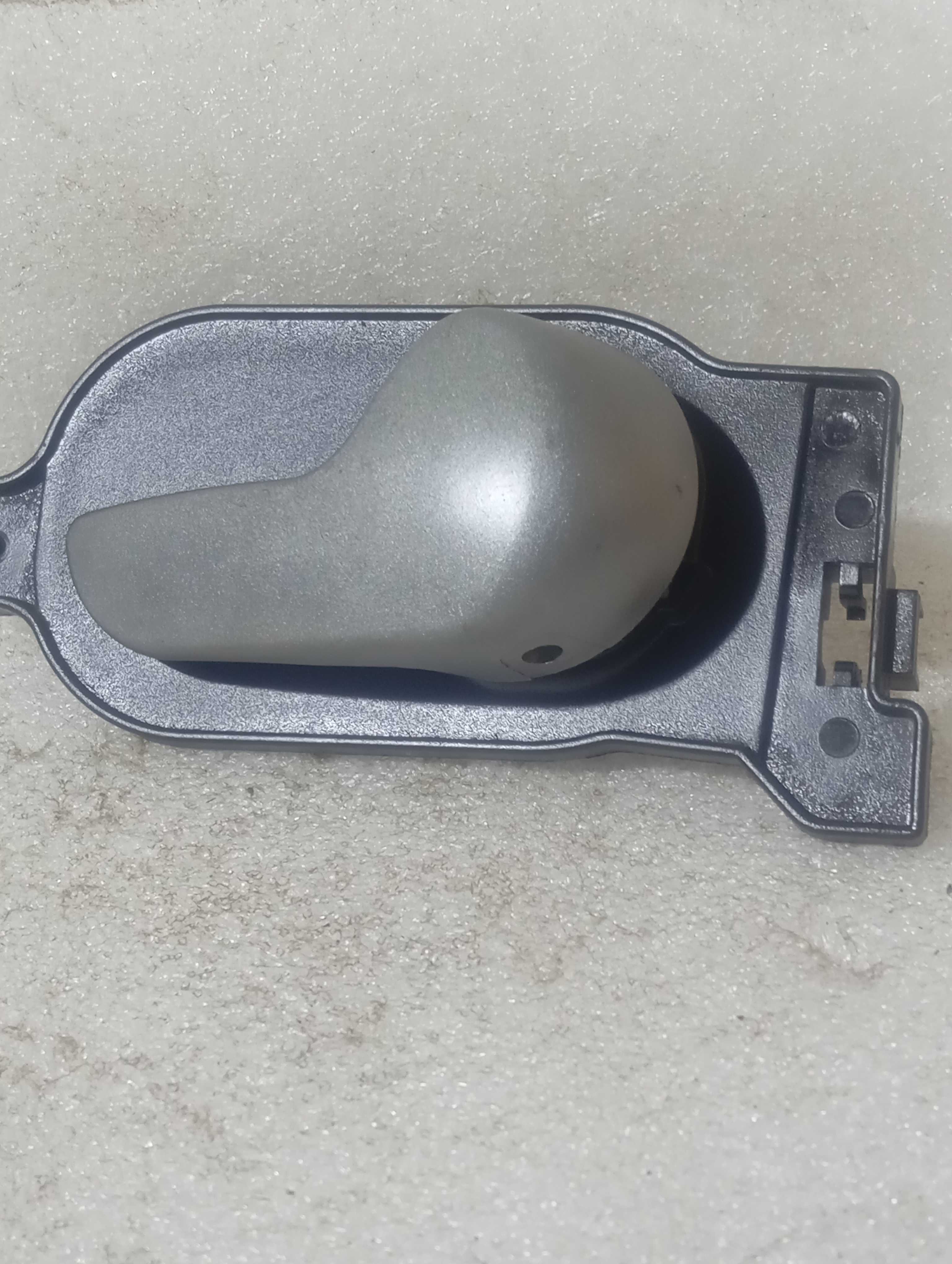 Maçaneta Interna Direito Traseiro Di Ford Fiesta 2012 A 2012