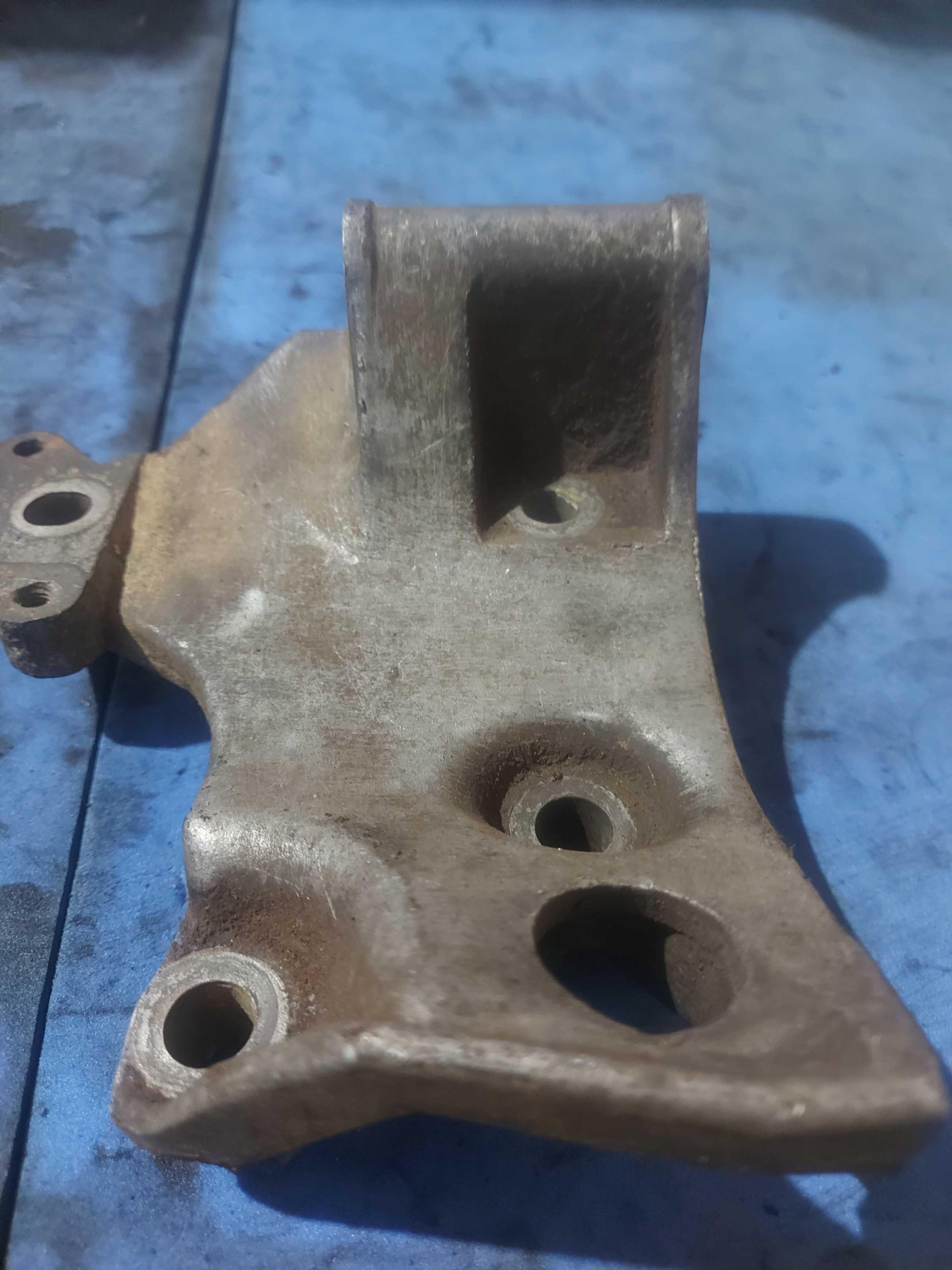 Suporte Alternador Pegeout 206 1.0 16v