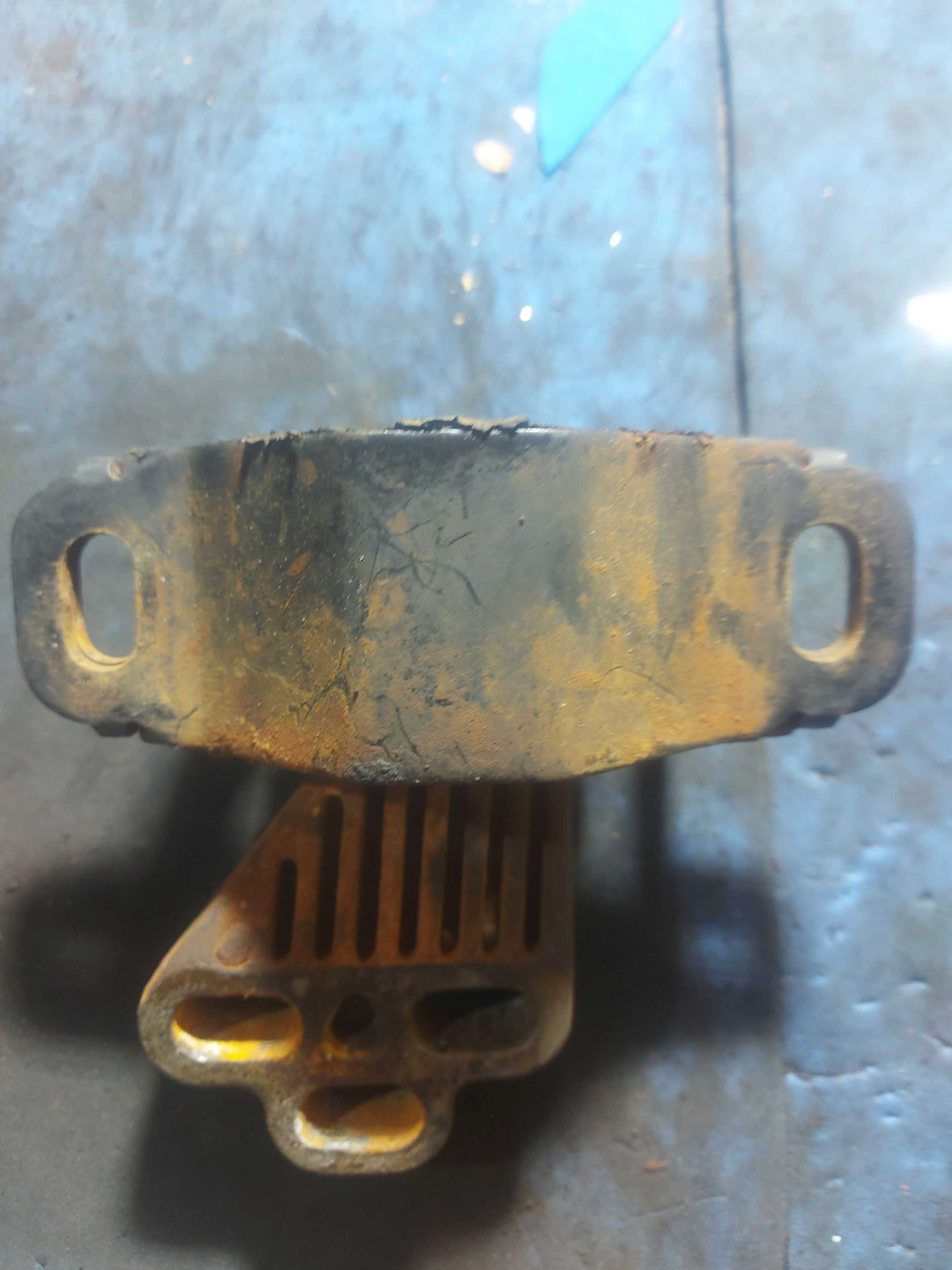 Coxim Dianteiro Direito Do Motor Ka Fiesta Courrier Zetec