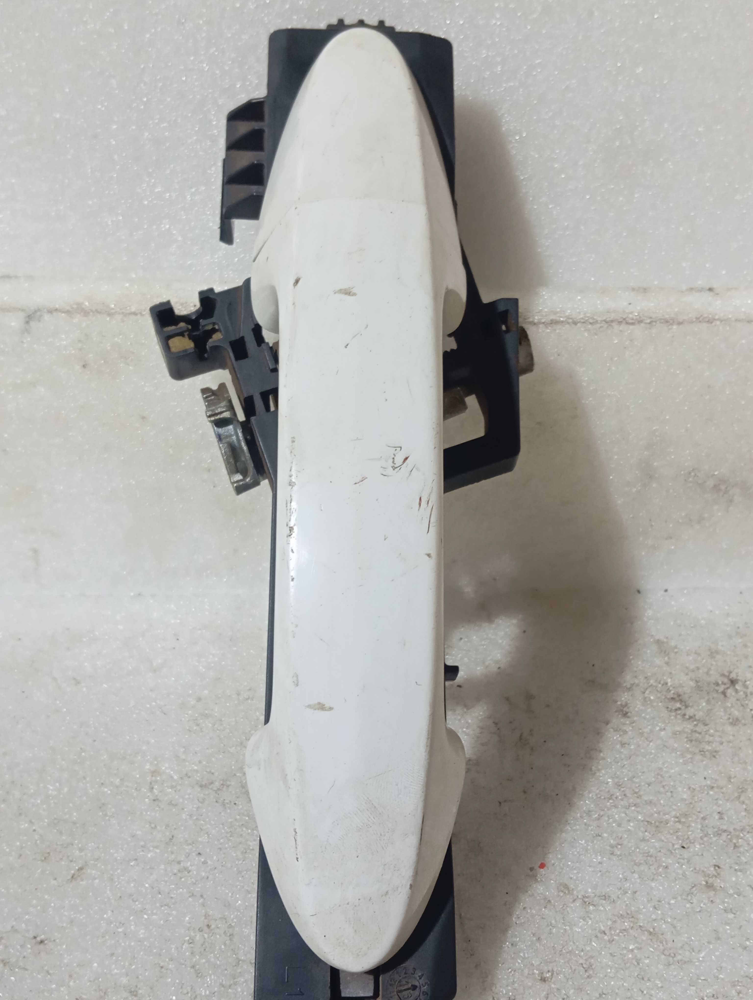 Maçaneta Externa Traz.esqu.ford Ka E New Fiesta 2015 A 2017