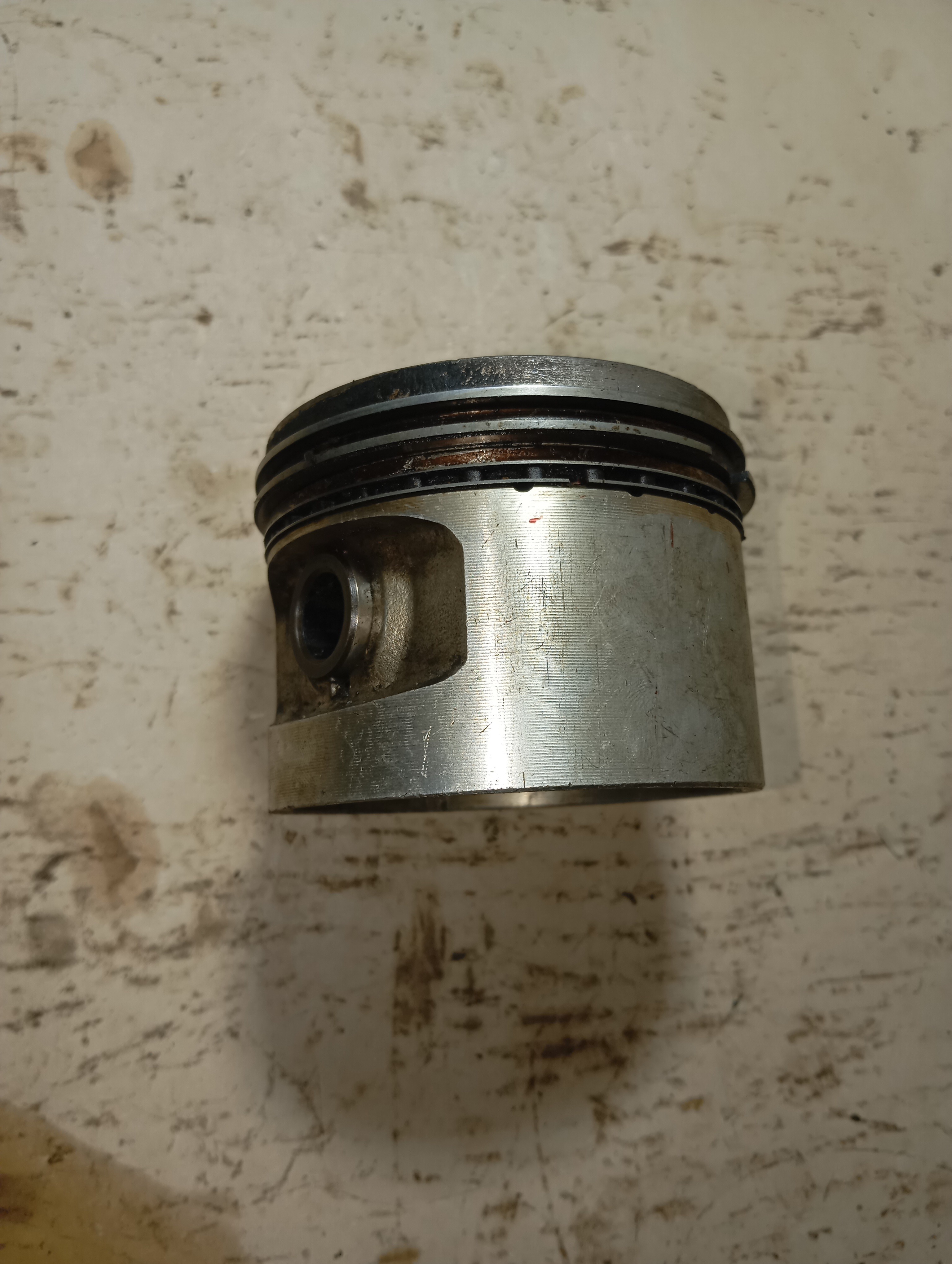 Pistão Std 81mm Volkswagen Gol Saveiro Motor Ap 1.8 8válvula