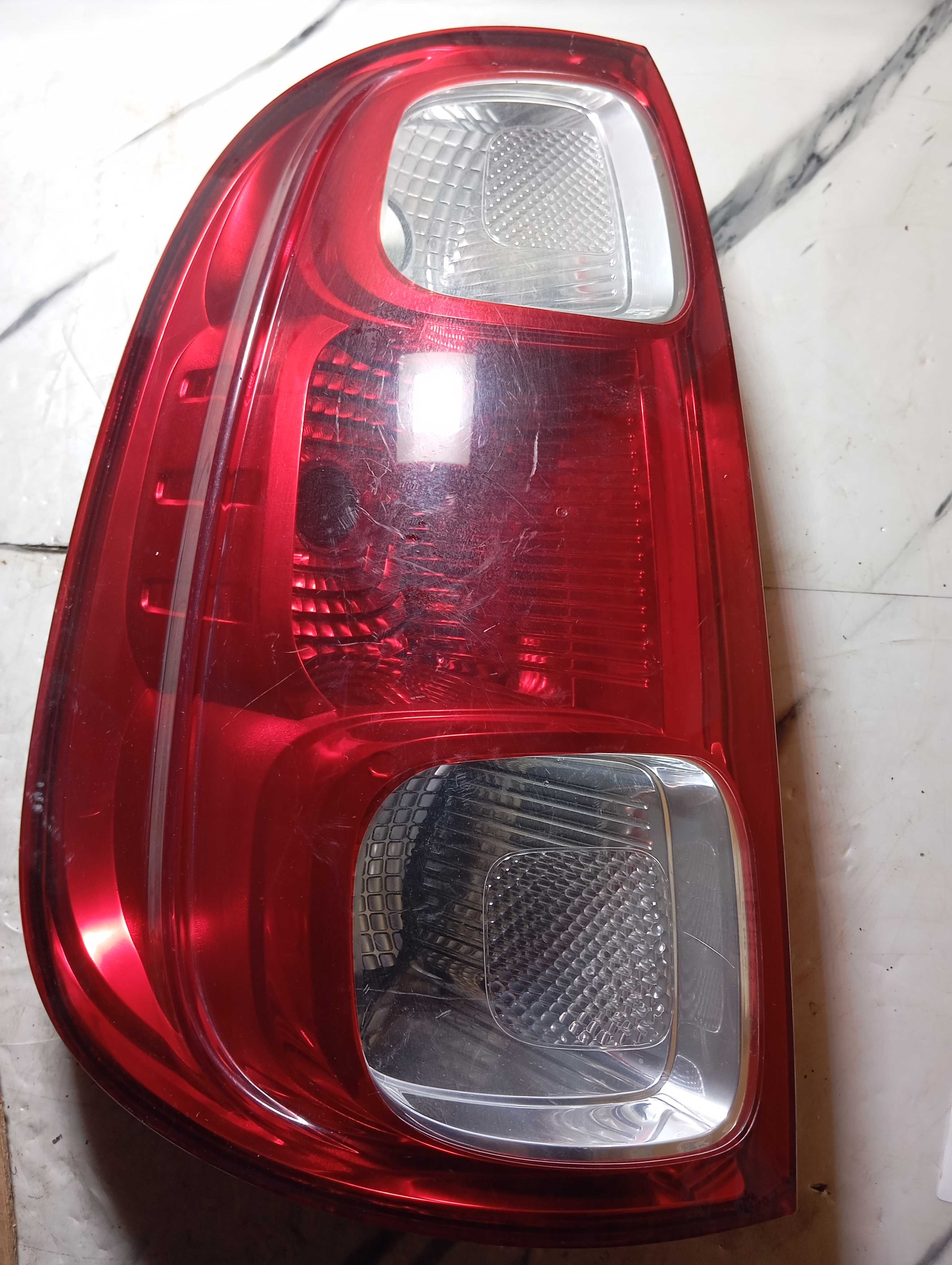 Lanterna Traseira Uno Vivace Esquerda