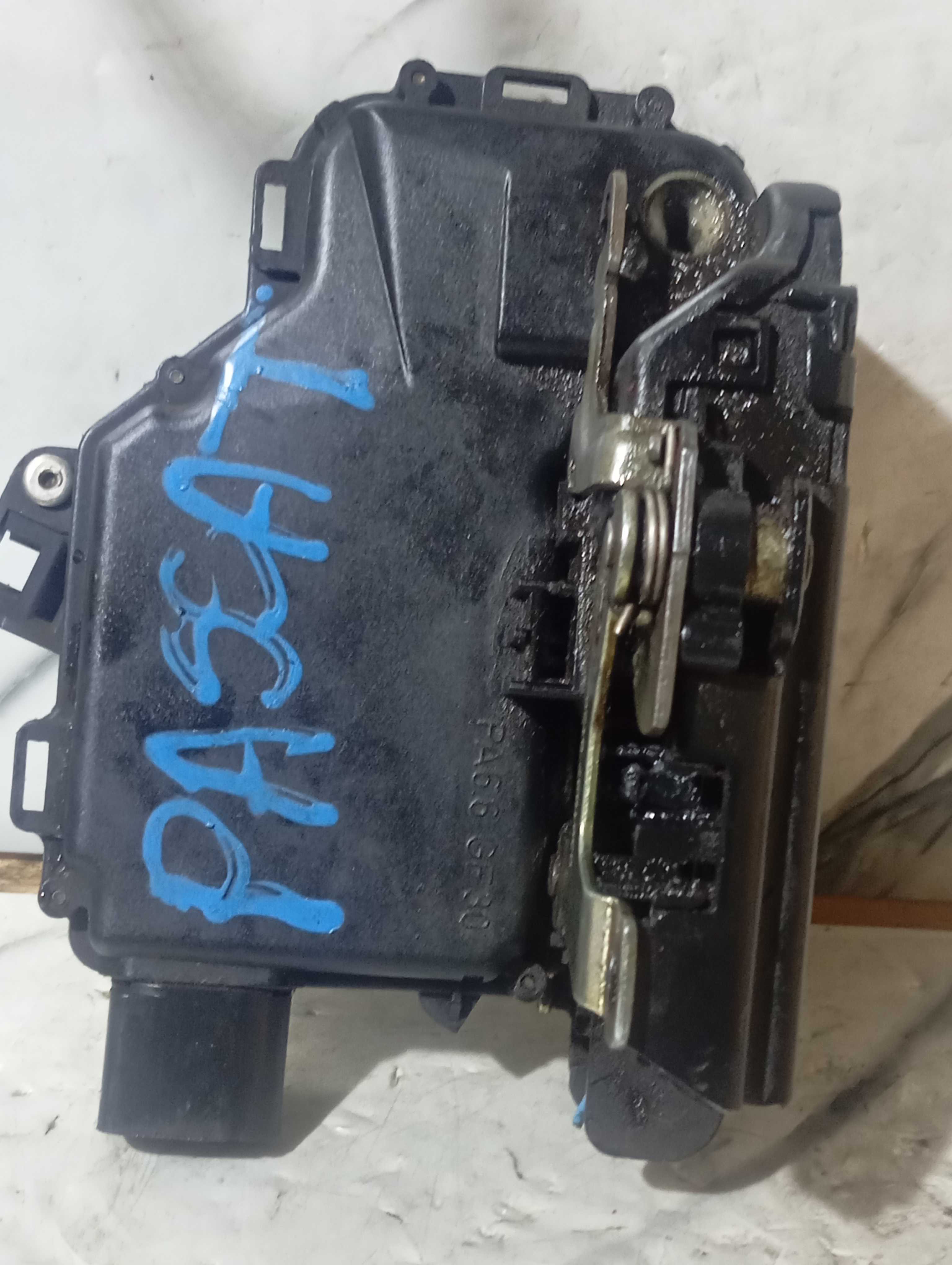 Fechadura Da Porta Passat Alemão Dianteira Esquerda