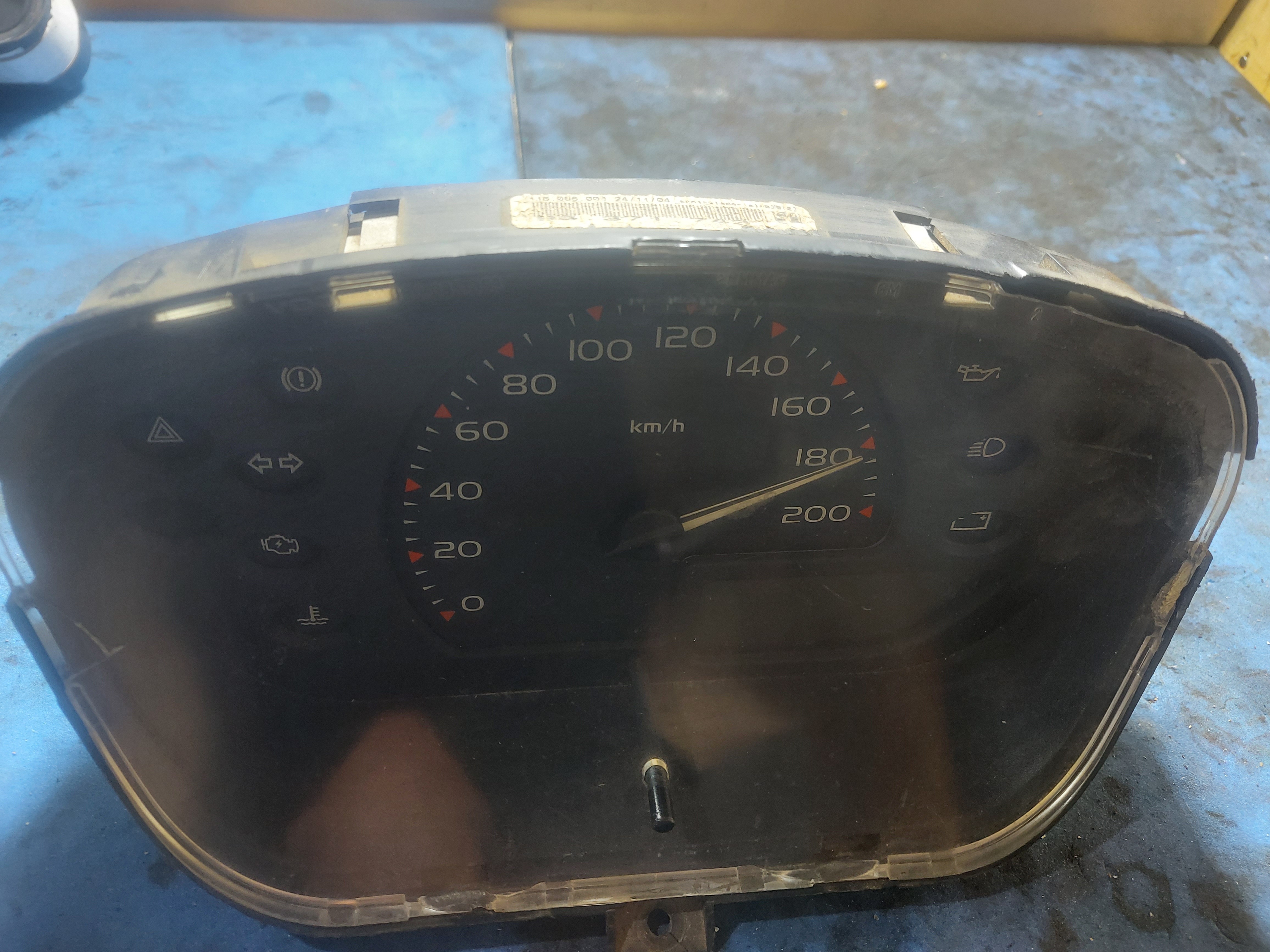 Painel Instrumento Gm Celta 2000 A 2006com Avaria