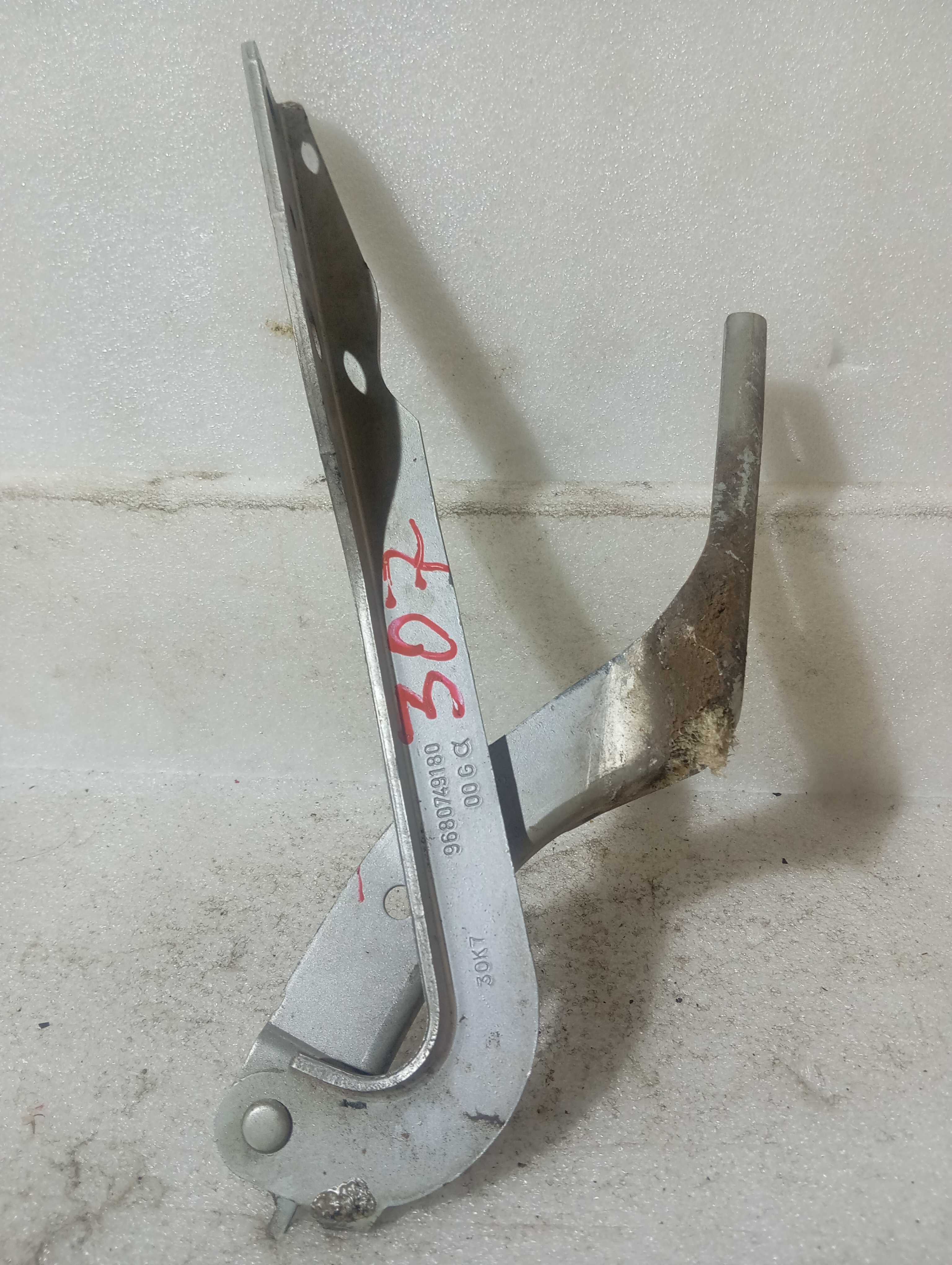 Dobradiça capo braço esquerdo lado peugeot 307 2004 a 2014