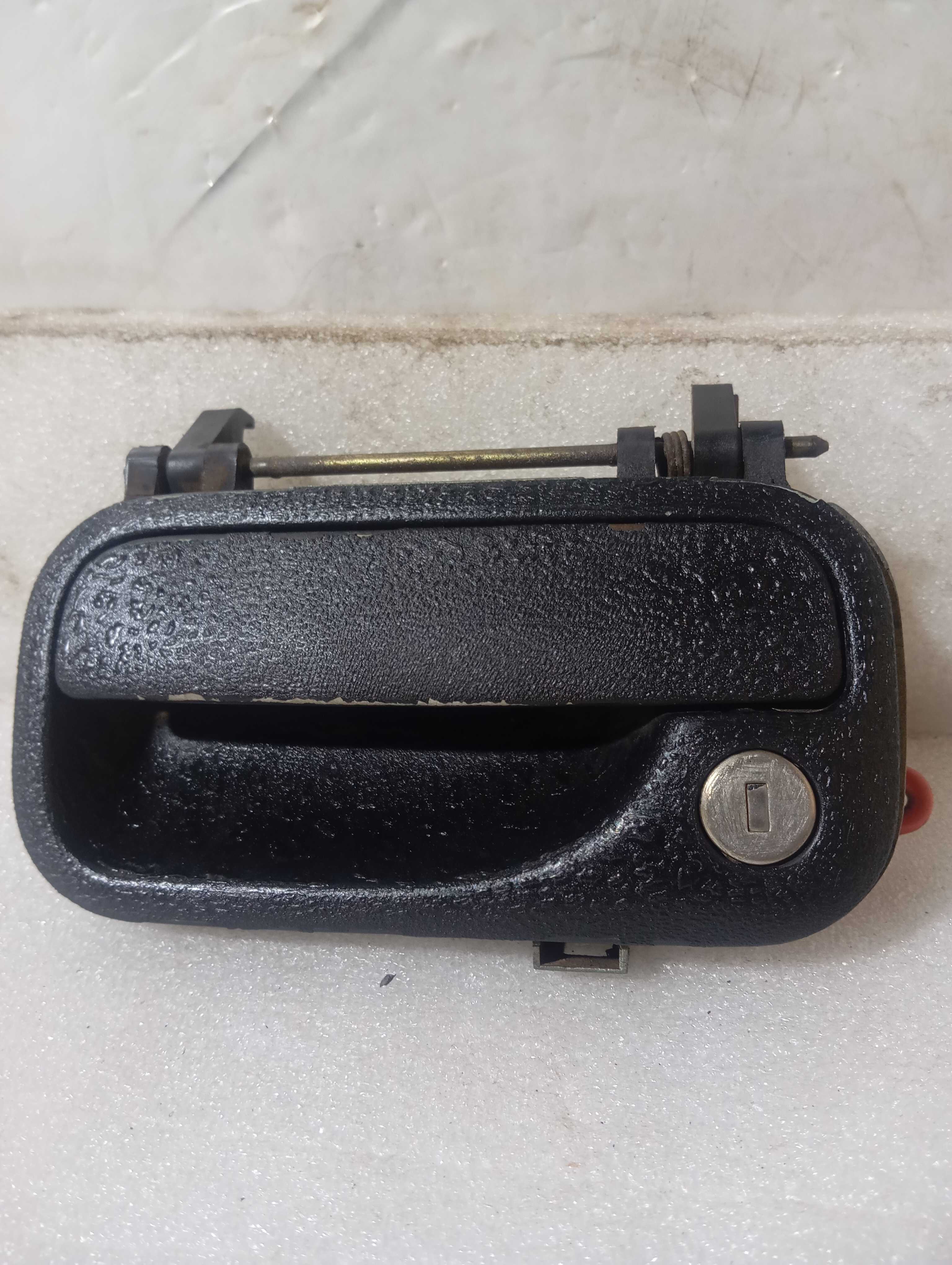Maçaneta da porta externa GM Vectra lado esquerdo ano 97/98