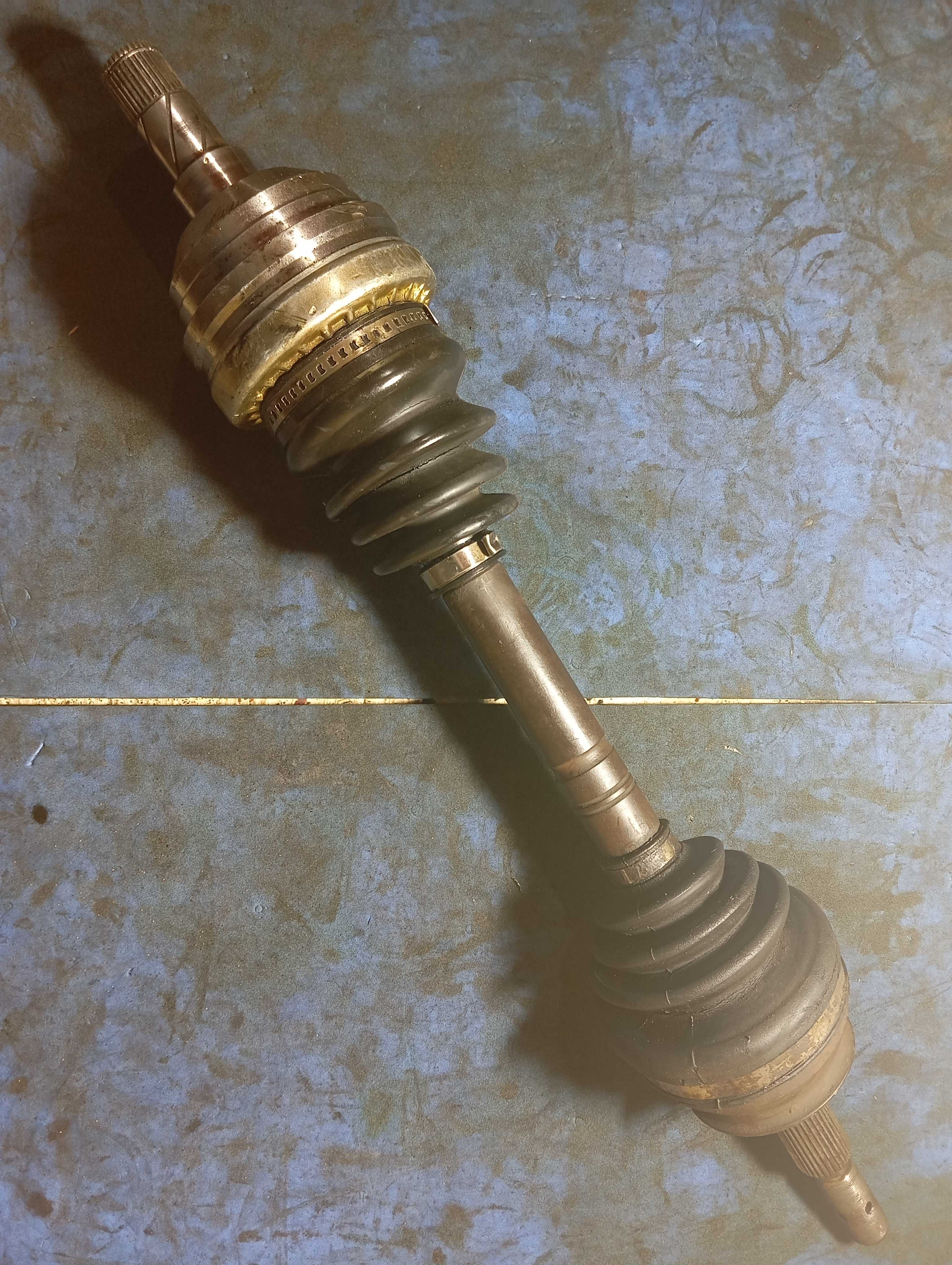 Semi-eixo Homocinética Lado Esquerdo Chevrolet Monza 1.8 95