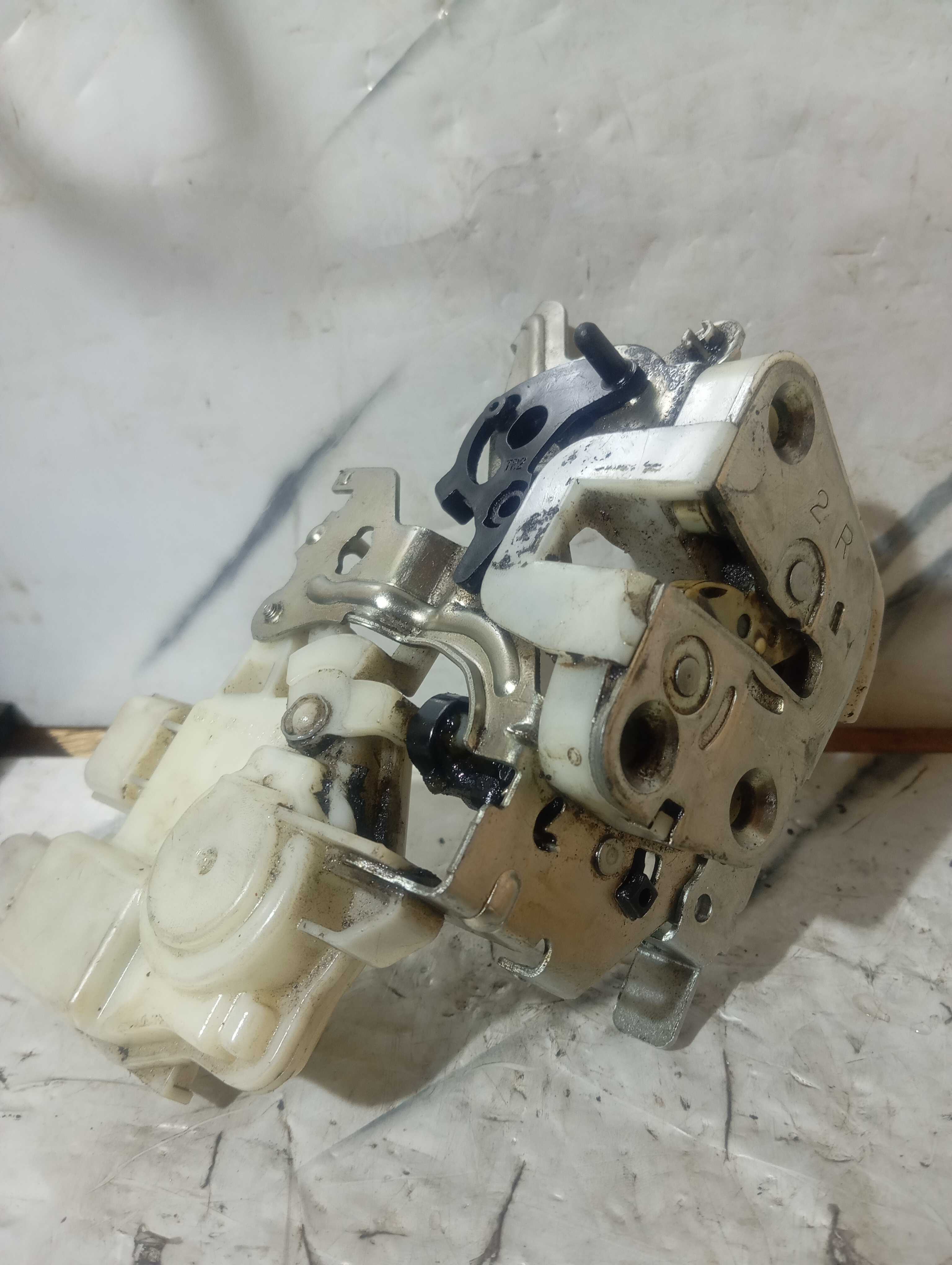 Fechadura Porta Frontier Dianteira Direita Elétrica Ano 2012