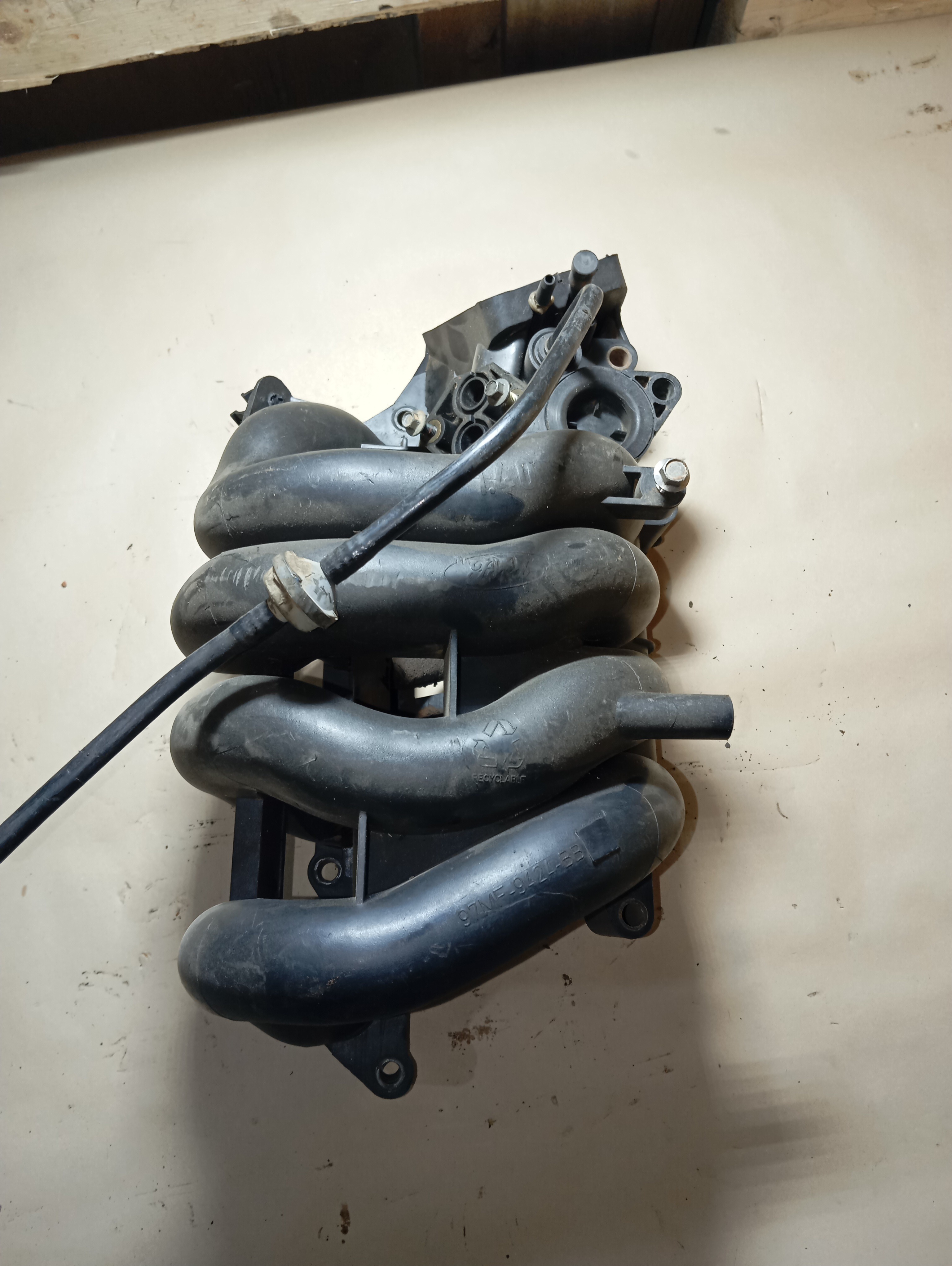 Coletor Admissão 16v Zetec Ford Courier Fiesta 2000 A 2014