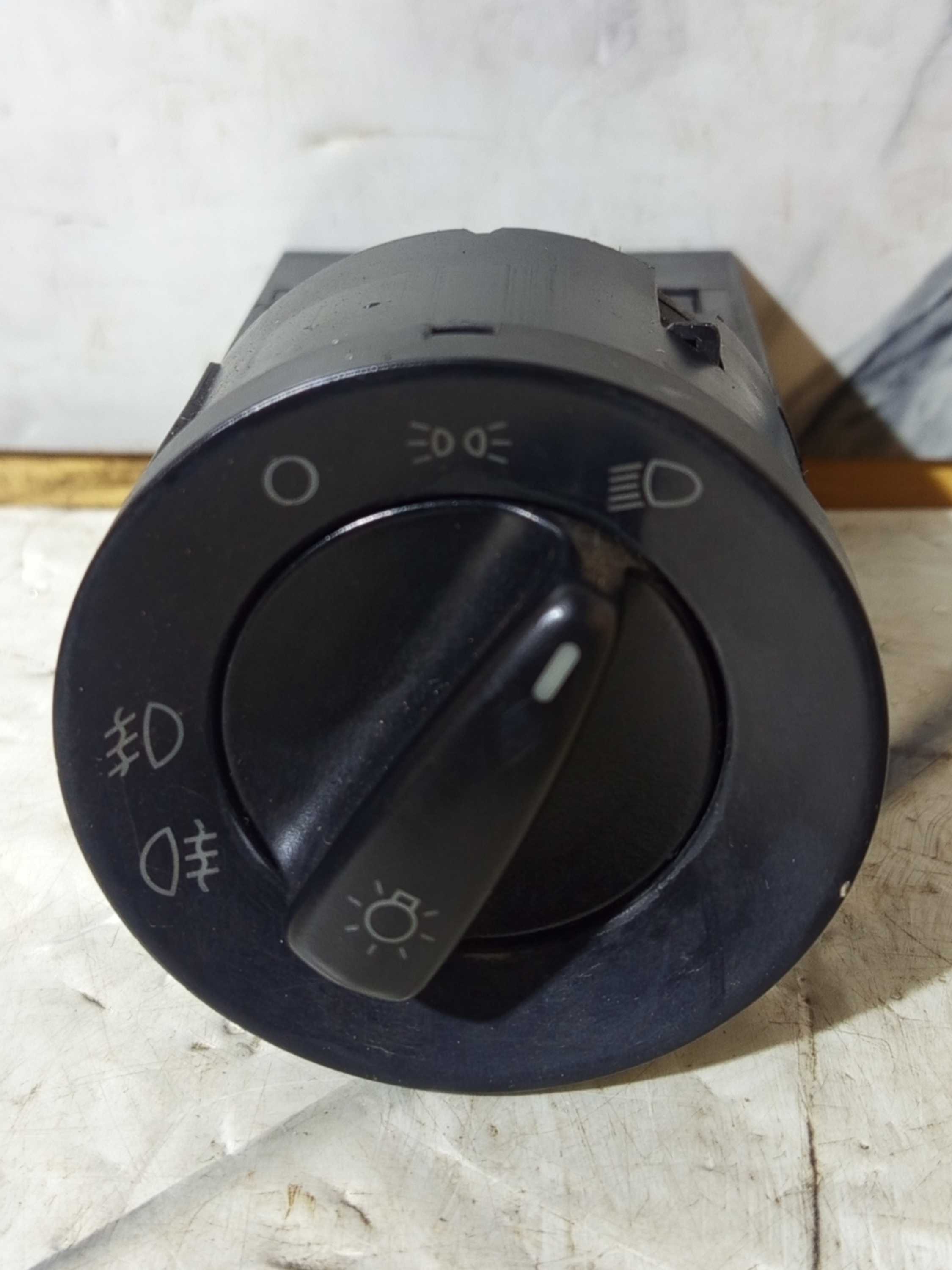 Botão De Acionamento Farol E Farol De Neblina Passat Alemão