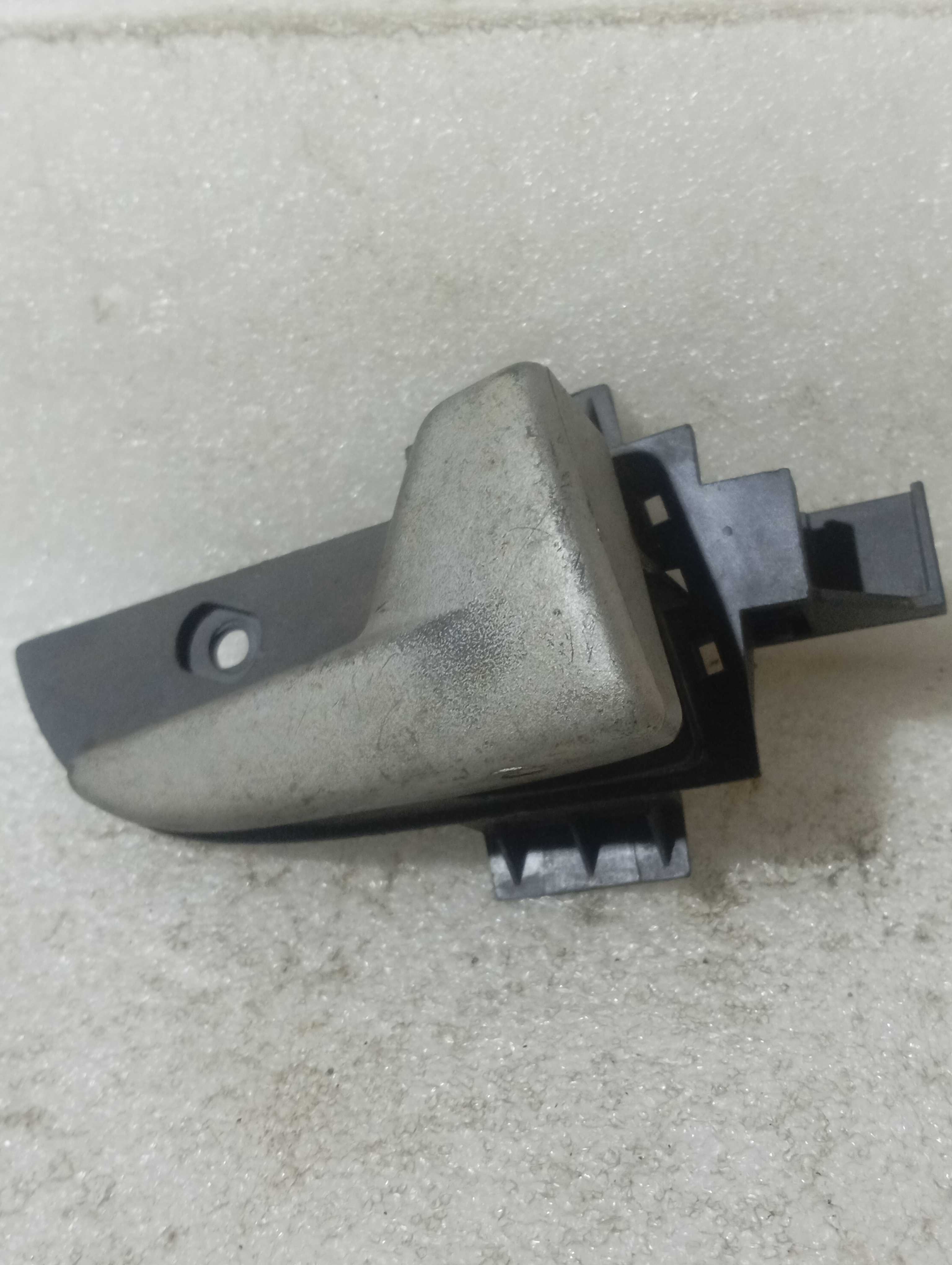 Maçaneta Interna Dianteiro Direito Lado Gm Celta 2007 A 2014