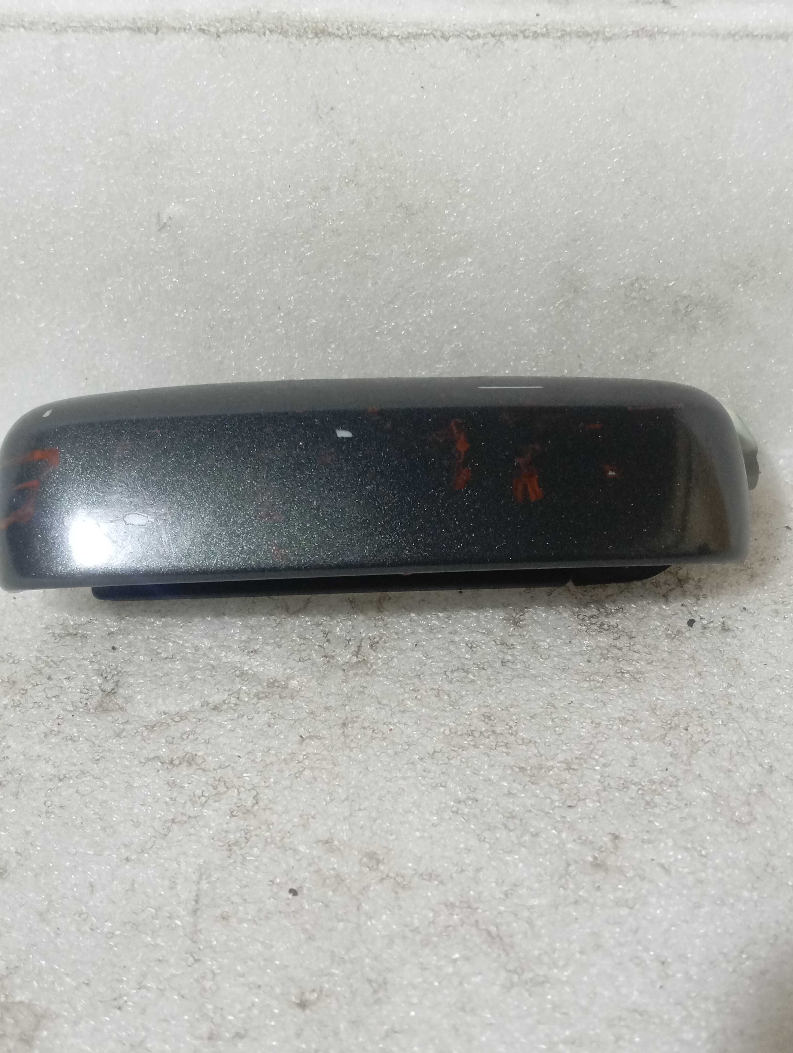 Maçaneta Da Porta Dianteira Esquerda Uno Vivace Ano 2012