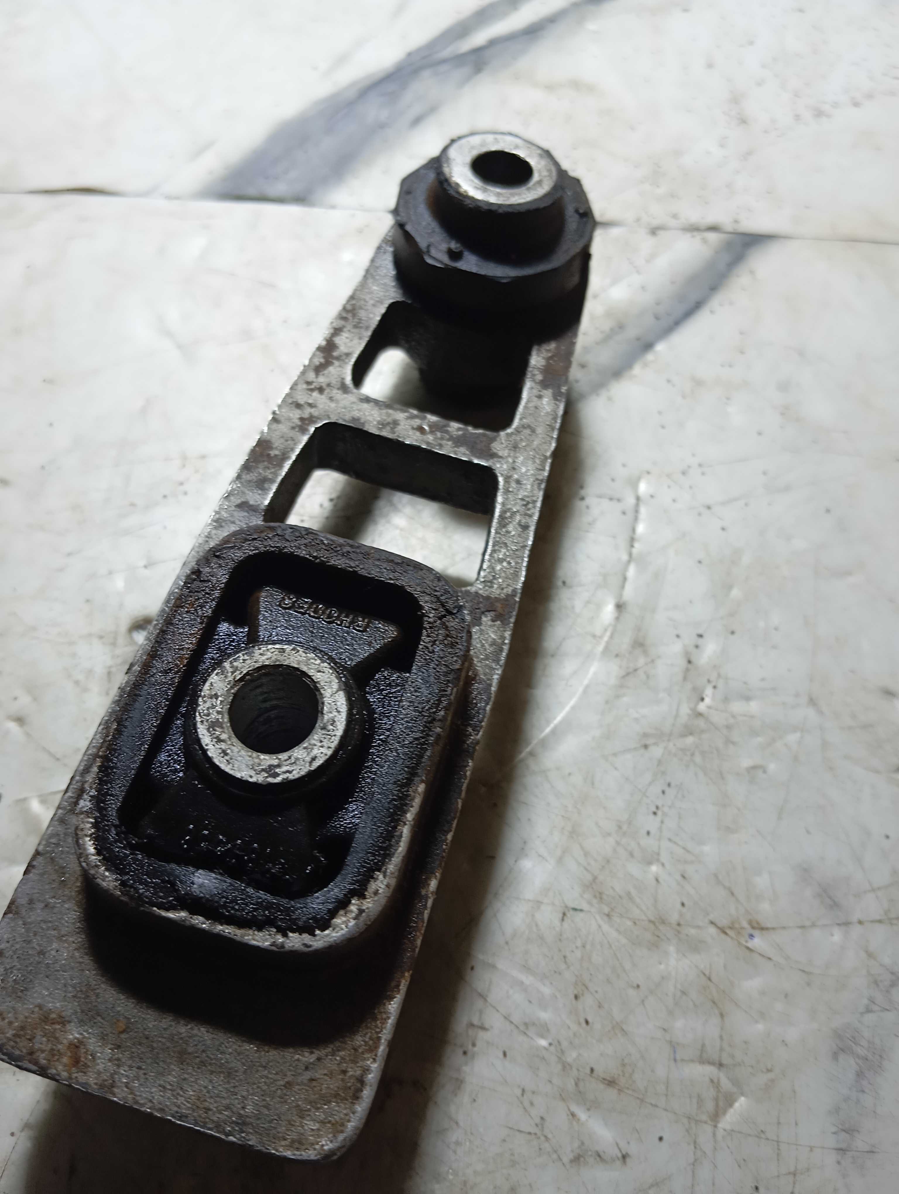 Suporte Traseiro Do Câmbio Do Peugeot 206 1.0 1.4 2001