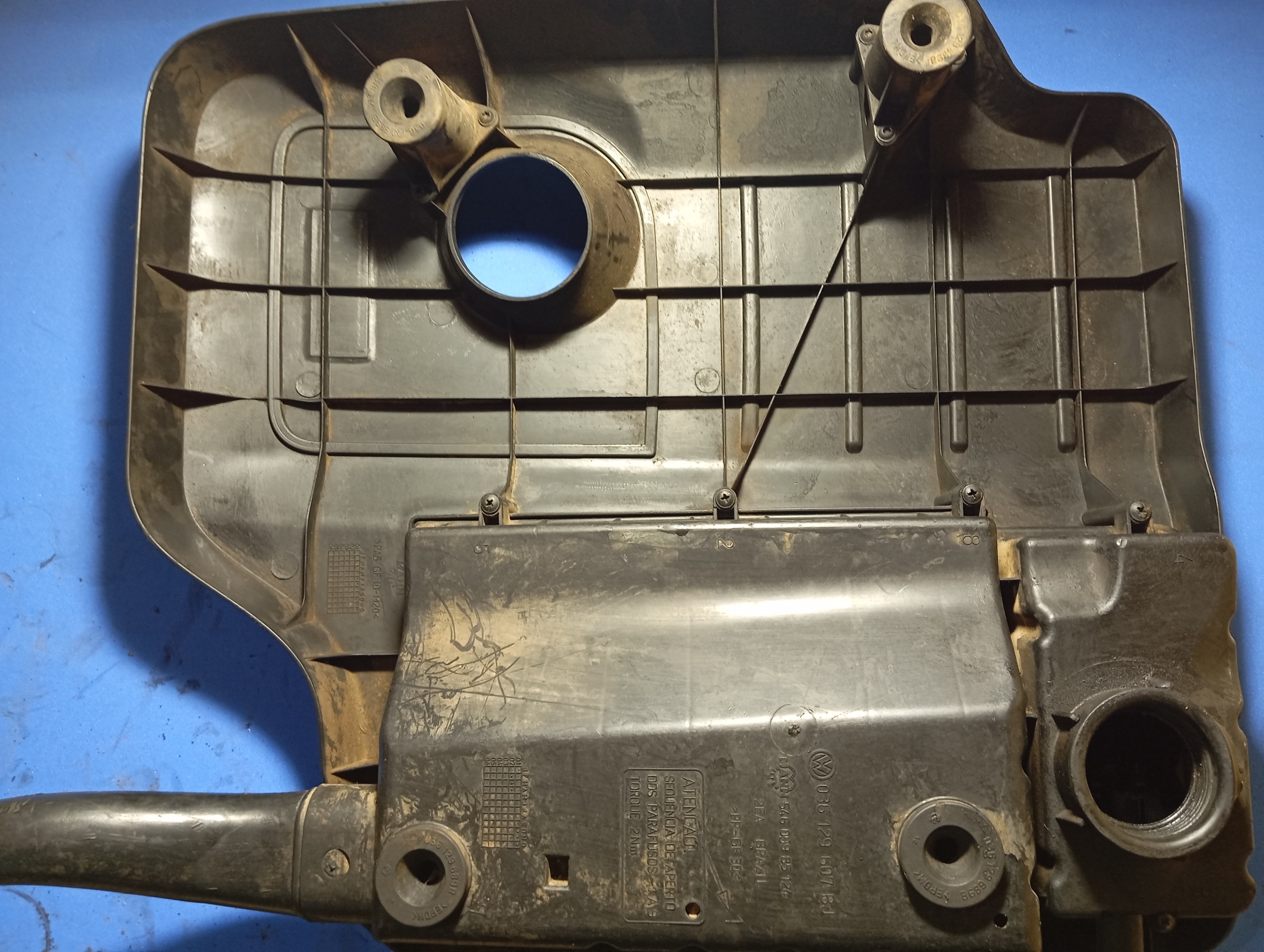 Tampa Filtro Ar Caixa Motor 16v Po Vw Gol Parati 2001 A 2016