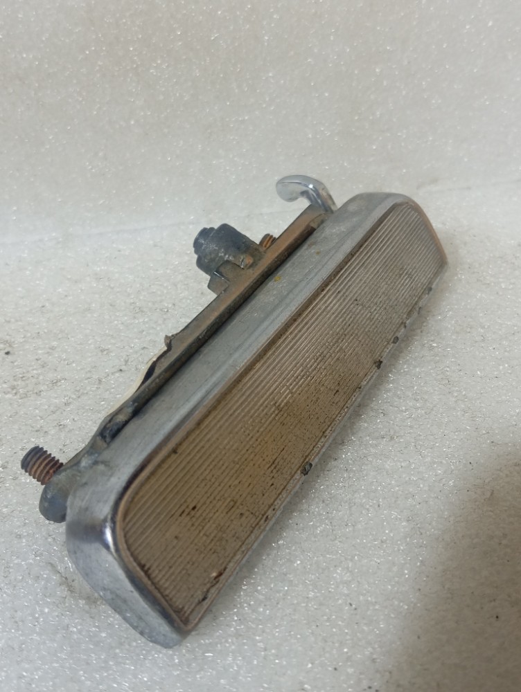 Maçaneta Da Porta Esquerda Gm Chevette Ano 83/84
