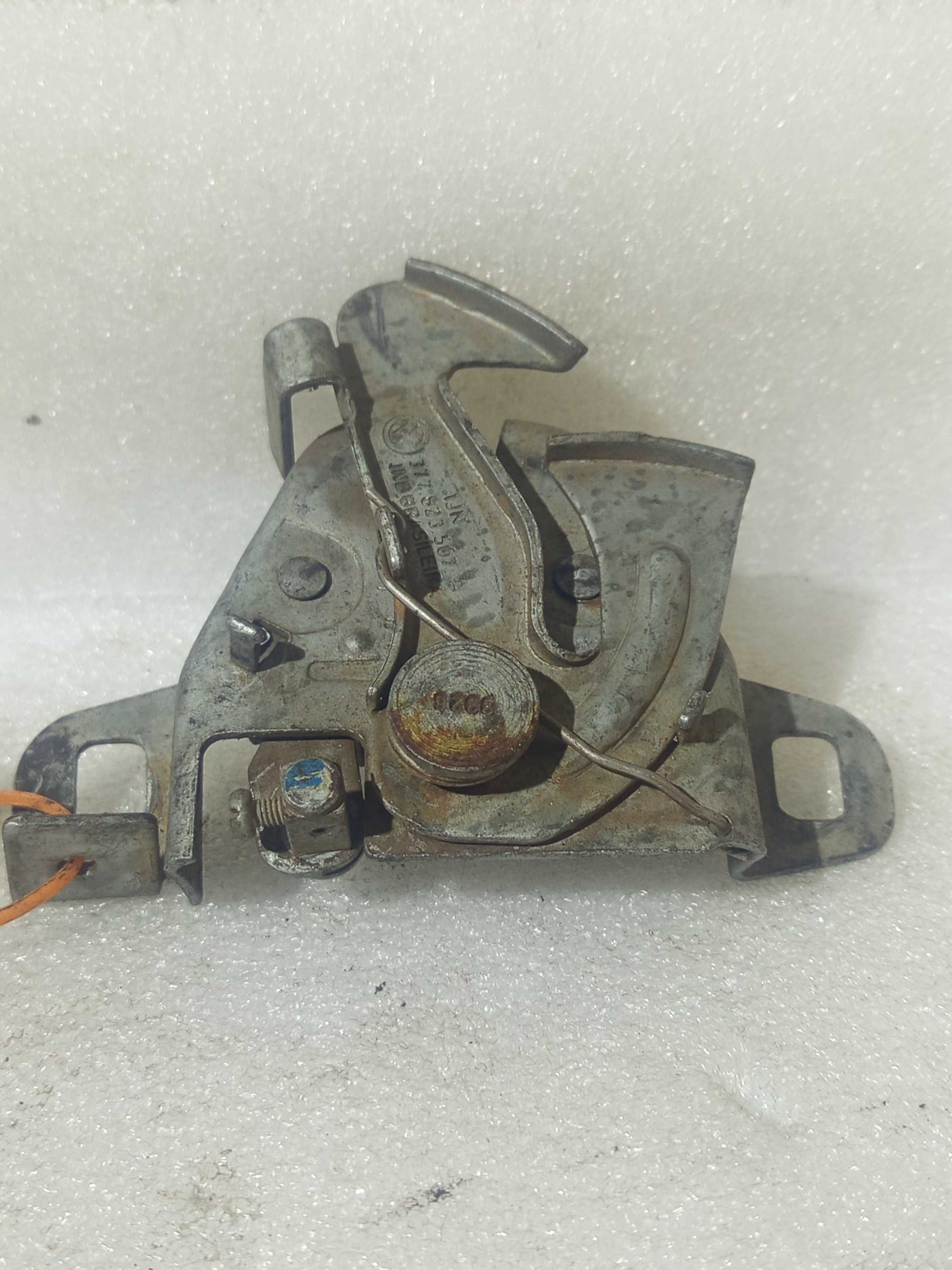 Fechadura Capô G3 G4 1.0 Vw Gol Parati Saveiro 2001 A 2001