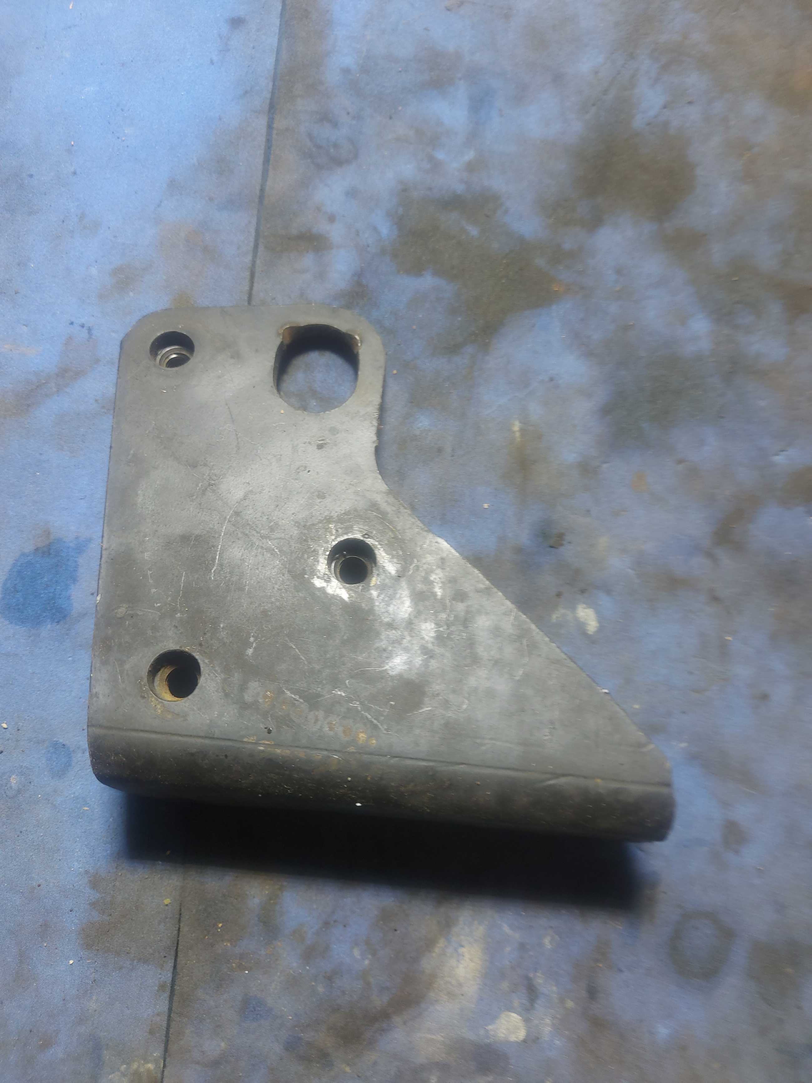 Suporte Bobina De Ignição Monza 1.8 1992