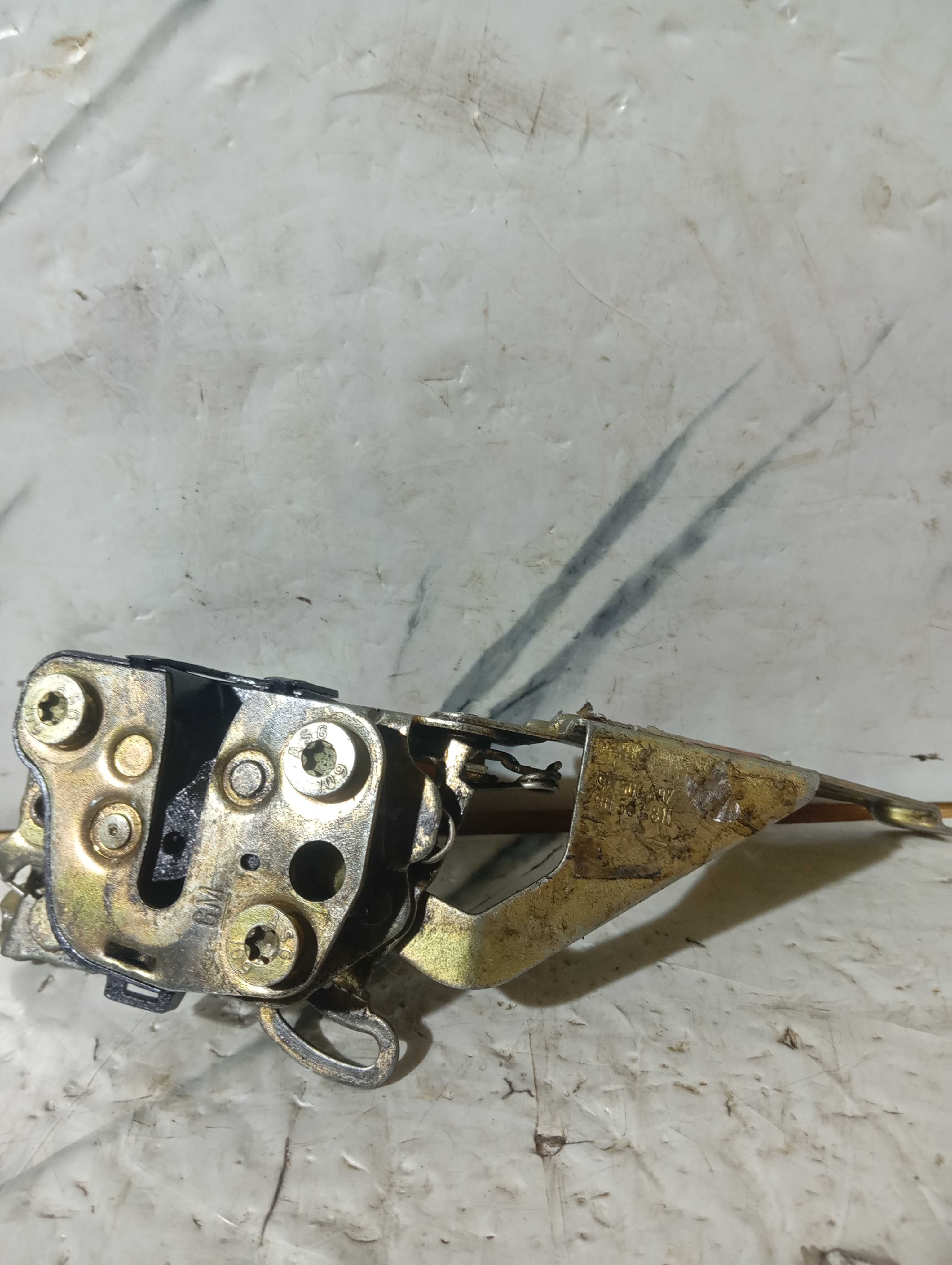 Fechadura Omega Porta Dianteira Esquerda